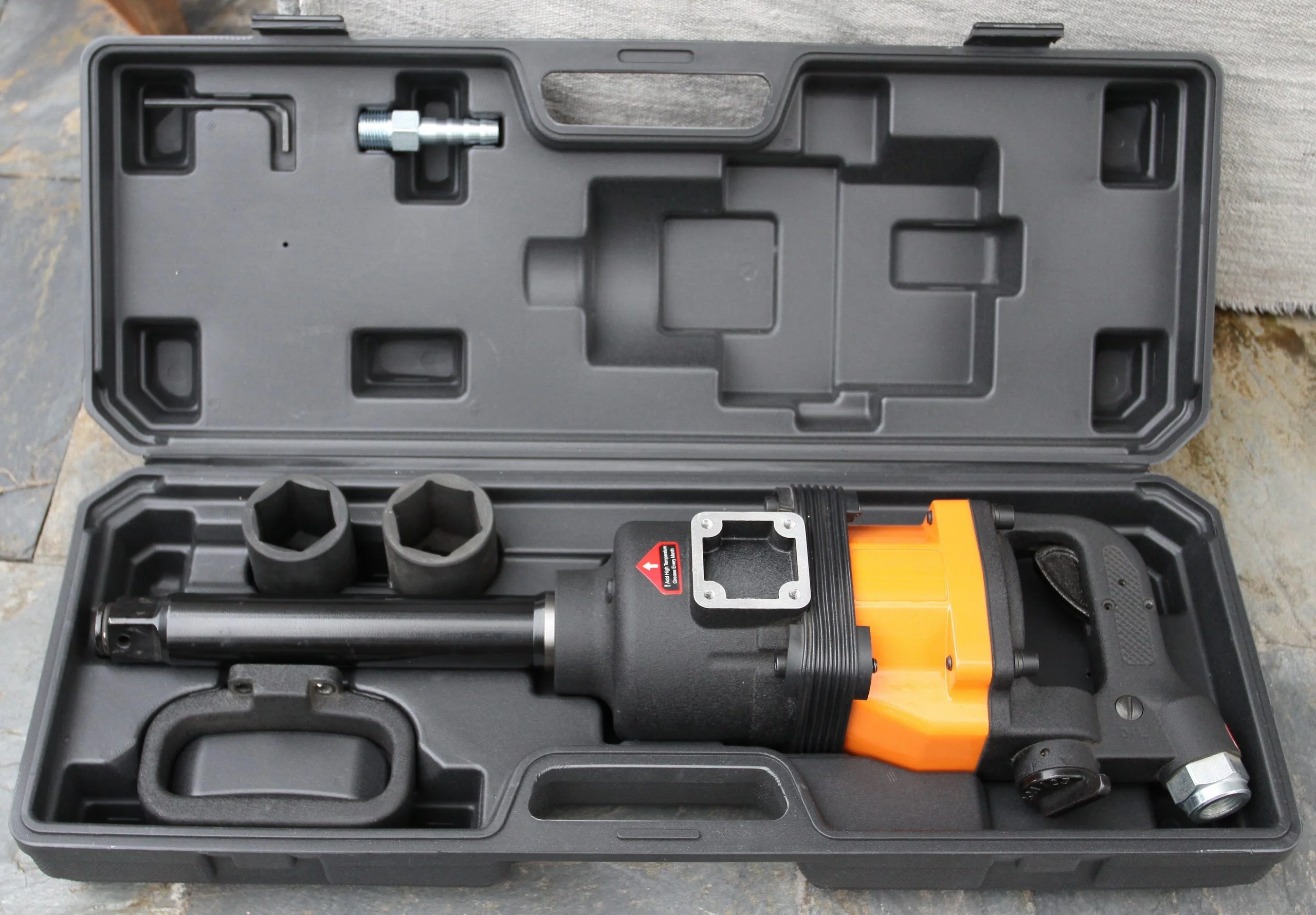 New 1″ Heavy Duty Air Impact Gun Kit with Sockets – Model IMP2500 - Image 6