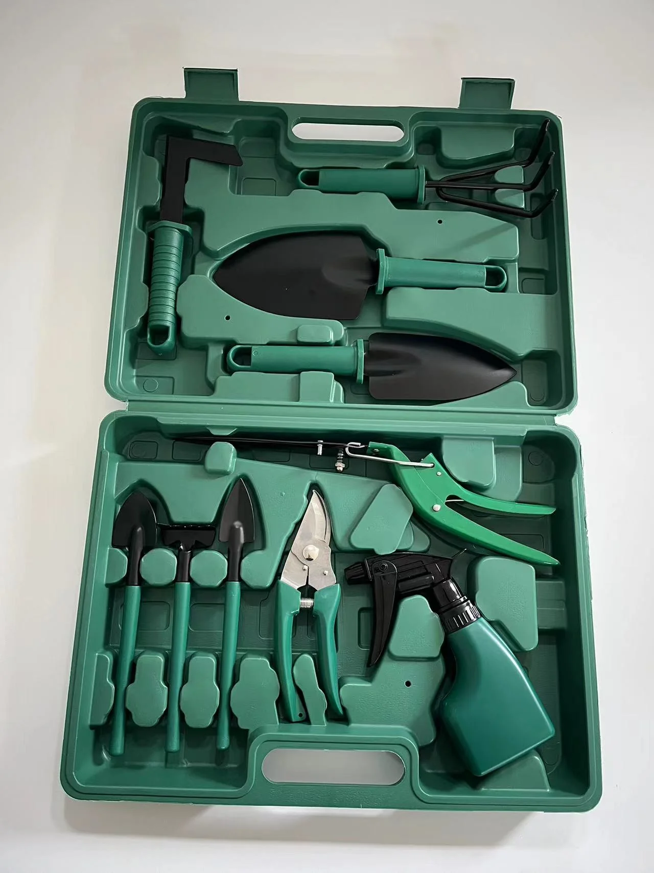 10-Piece Gardening Tools Set with Carry Case – Green Garden Hand Tool Kit GTS10 - Image 9