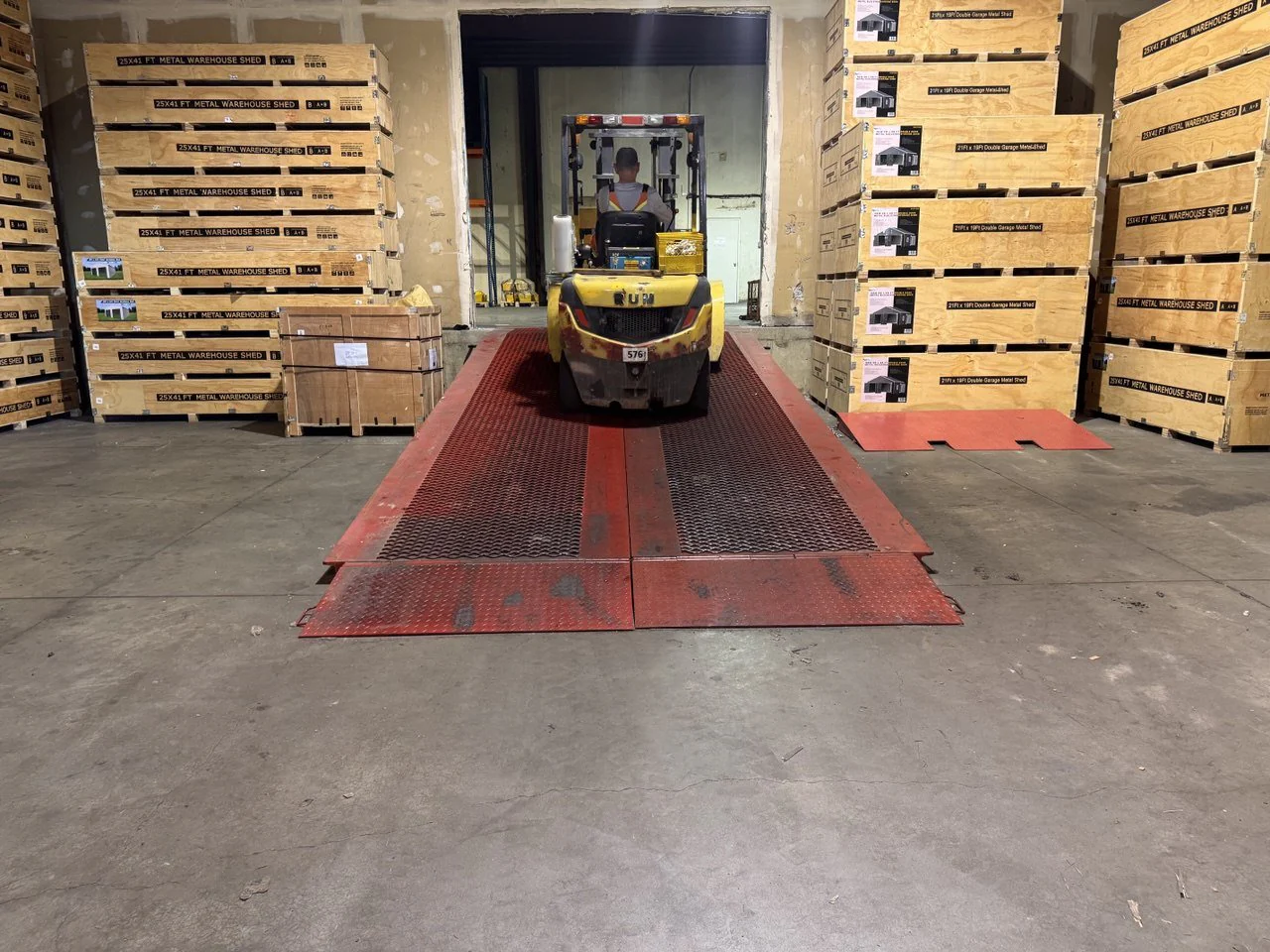 10' x 25' Steel Loading Dock Ramp – 50,000 LB Capacity with Adjustable Height | Model 4121221 - Image 8