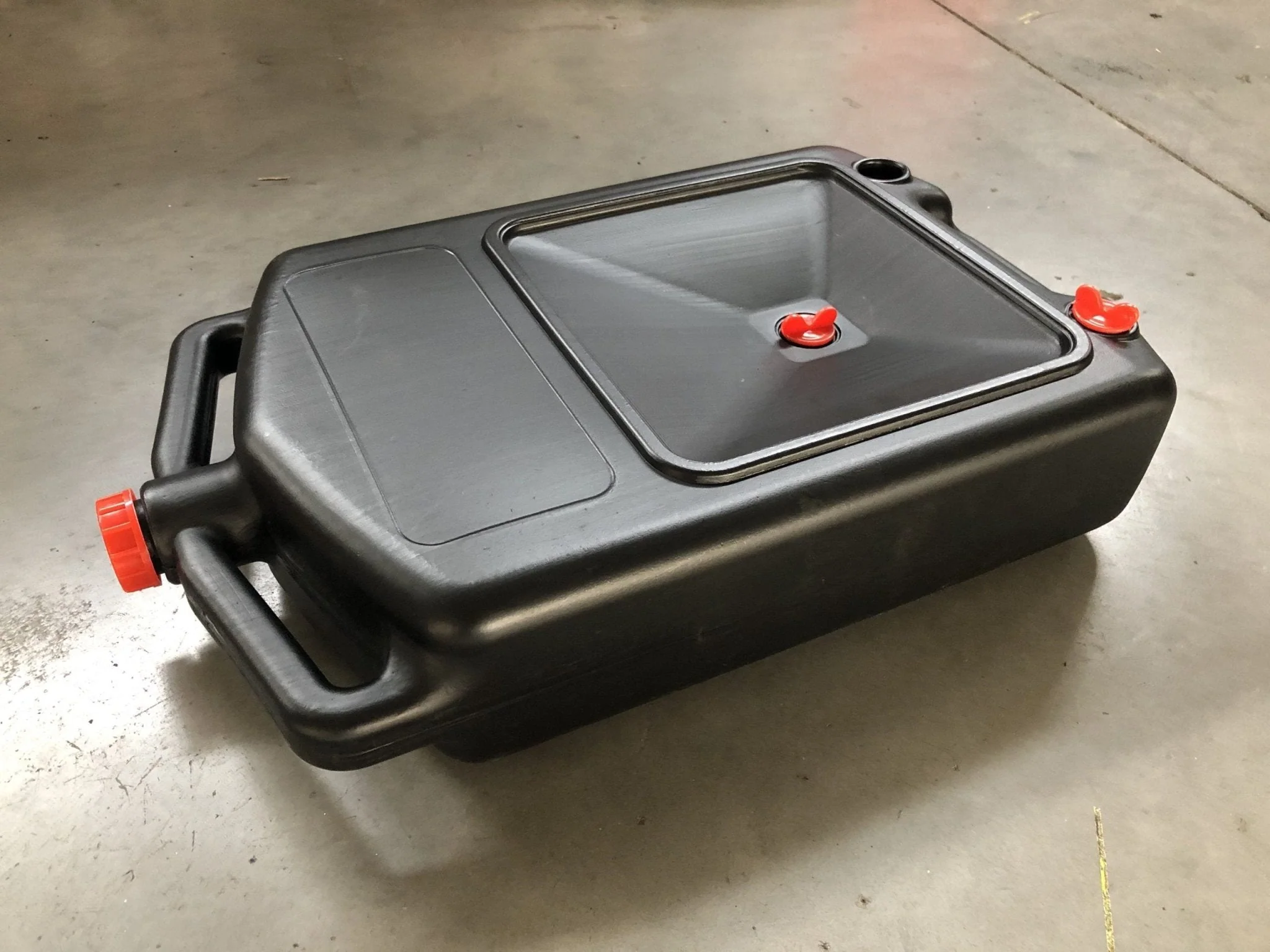 12L Oil Drain Pan & Storage Container – Leak-Proof, Easy Pour, Extended Catch Area for Automotive & Garage Use S1111