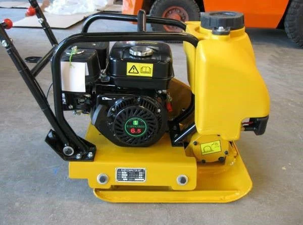 14” Plate Compactor – 6.5HP Vibratory Tamper with Wheels & Water Tank-C75HC - Image 2