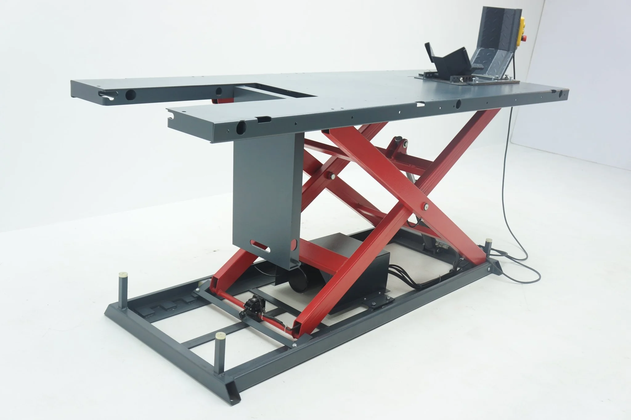 1500 LB Electric UTV/ATV Scissor Lift – Wide Body Hydraulic Platform | MCL4157 - Image 3