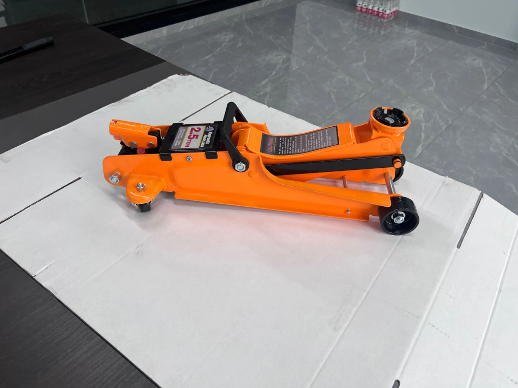 2.5 Ton Low Profile Hydraulic Floor Jack with Dual Piston | Steel Frame | Model 311657 - Image 4