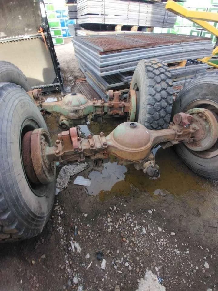2.5-Ton Rockwell Axle Assemblies – Military Surplus Takeout (Front or Rear) - Image 3