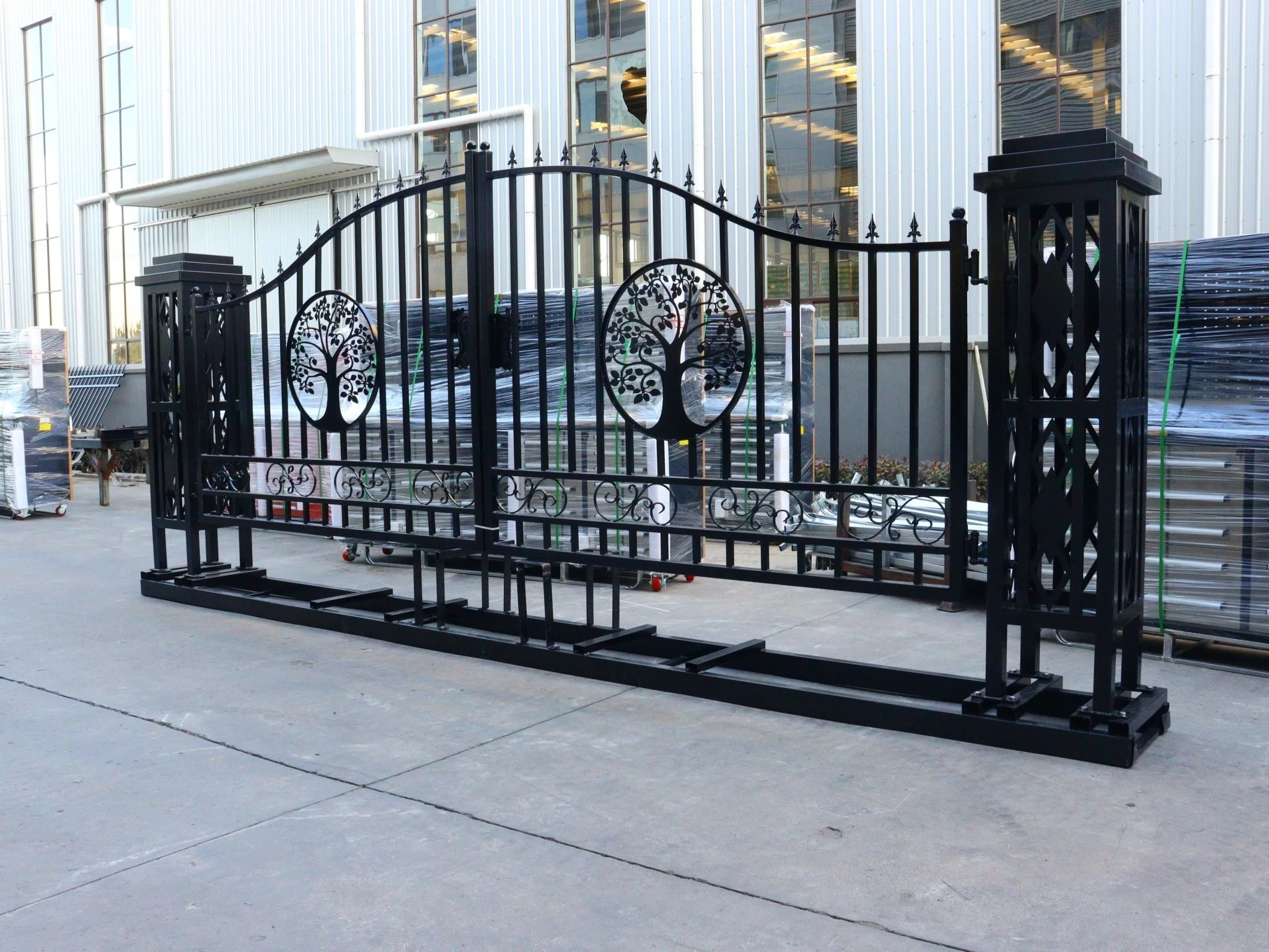 20 FT Heavy-Duty Steel Driveway Gate with Tree of Life Artwork – Black Dual Swing Farm Gate Kit SU20TL - Image 2