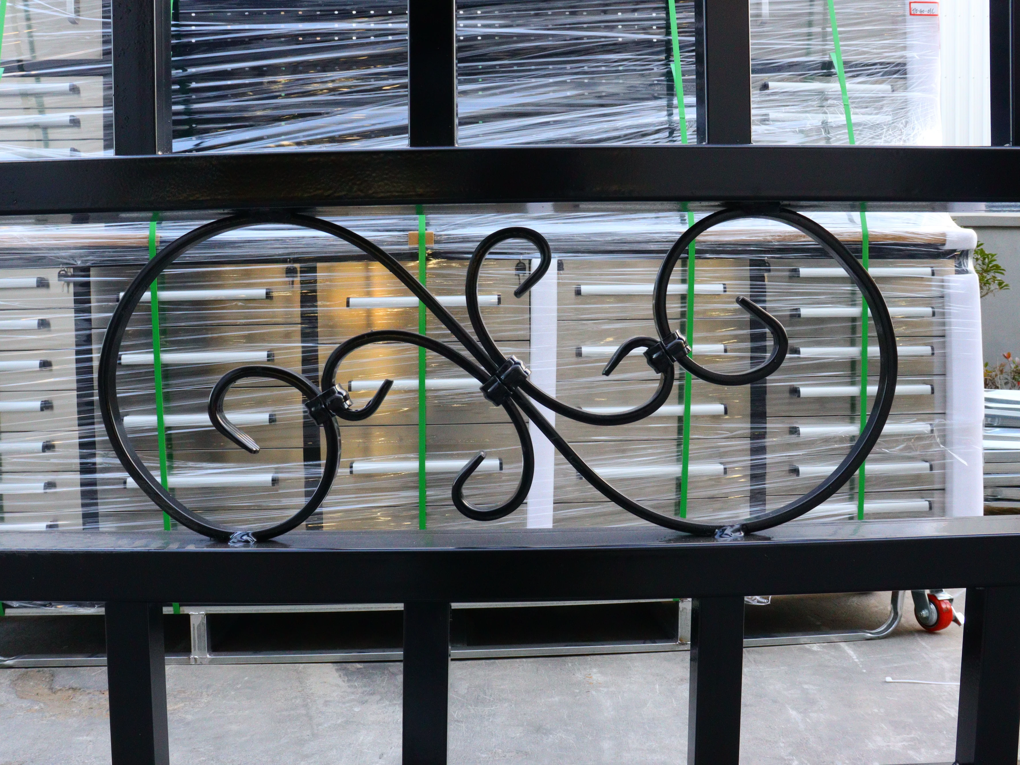 20 FT Heavy-Duty Steel Driveway Gate with Tree of Life Artwork – Black Dual Swing Farm Gate Kit SU20TL - Image 4