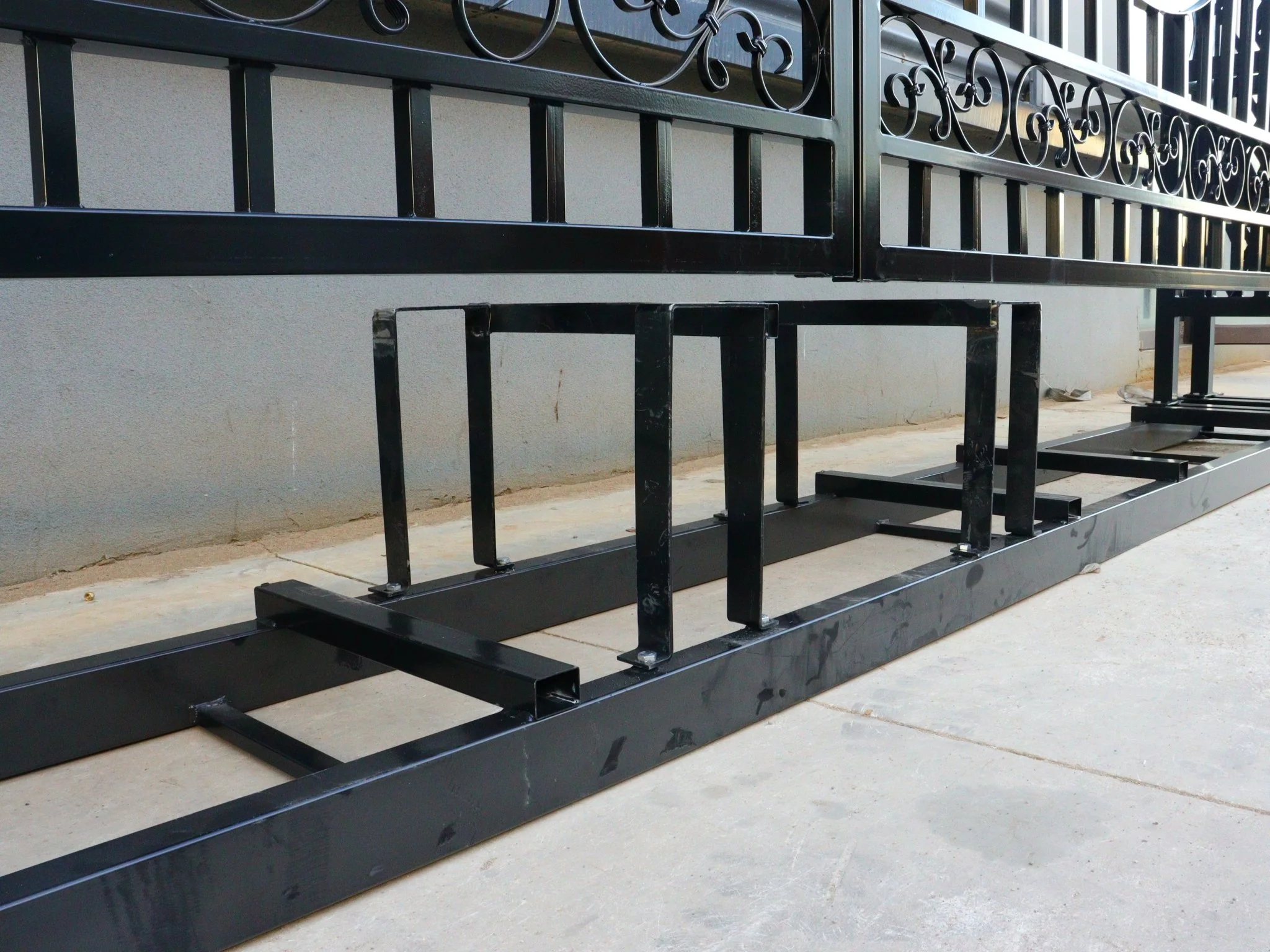 20FT Metal Farm Gate Kit Driveway Entry Design Dual-Swing Gate Kit – Deer Artwork SU24DR - Image 13