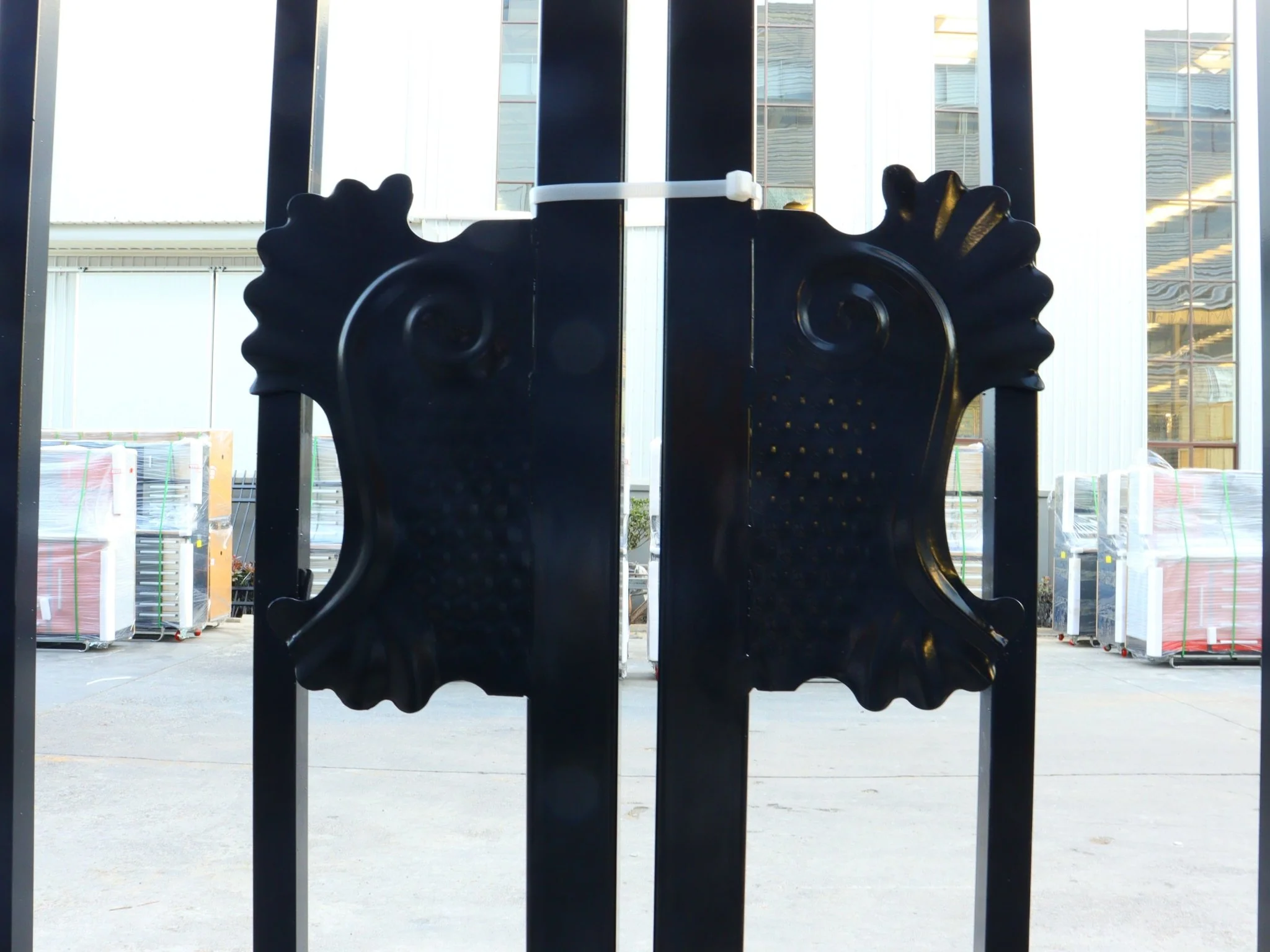 20FT Metal Farm Gate Kit Driveway Entry Design Dual-Swing Gate Kit – Deer Artwork SU24DR - Image 9