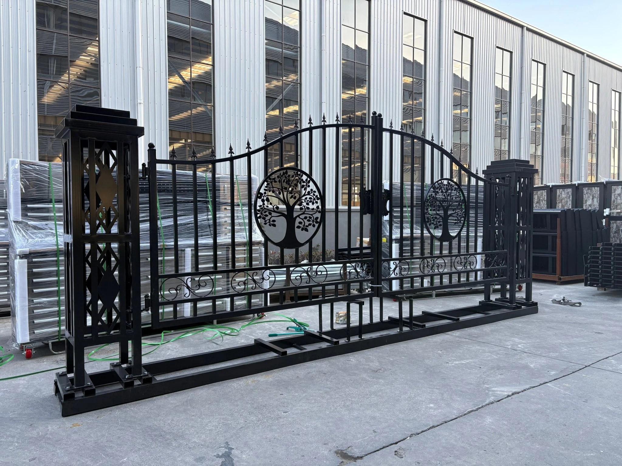 20FT Metal Farm Gate Kit Driveway Entry Design Dual-Swing Gate Kit – Tree of Life Artwork SU24TL - Image 3