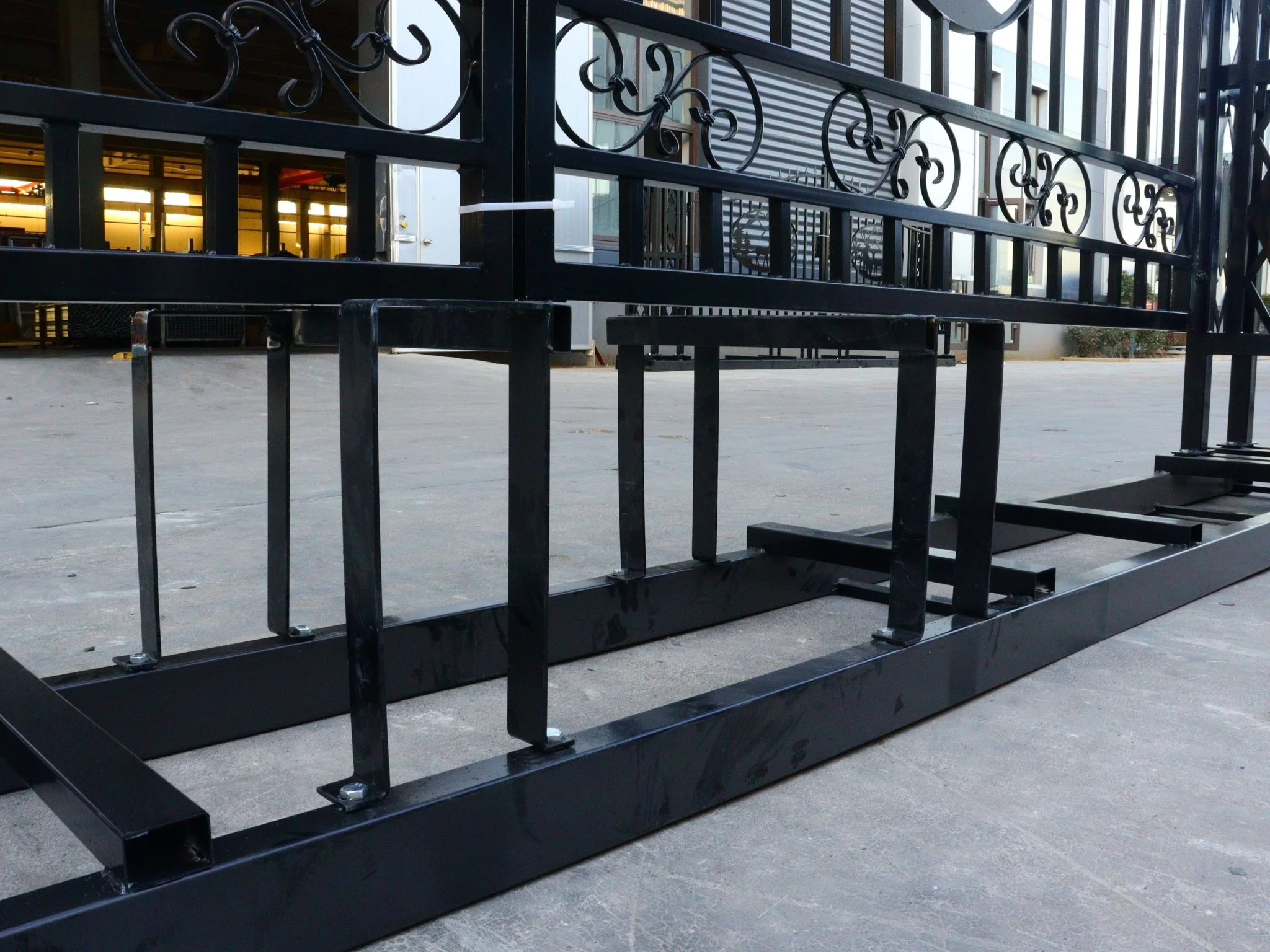 20FT Metal Farm Gate Kit Driveway Entry Design Dual-Swing Gate Kit – Tree of Life Artwork SU24TL - Image 9