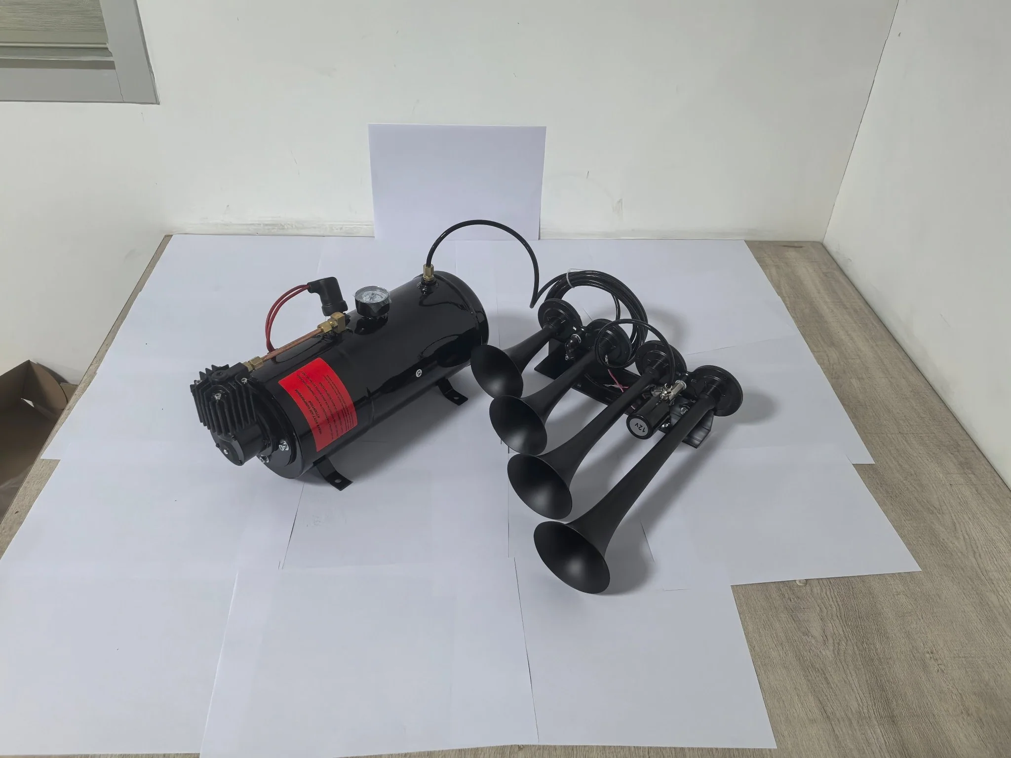 3 Liter Train Horn Kit 4 Trumpets 150 PSI Air Compressor 1 Gallon Tank TH3154 - Image 3