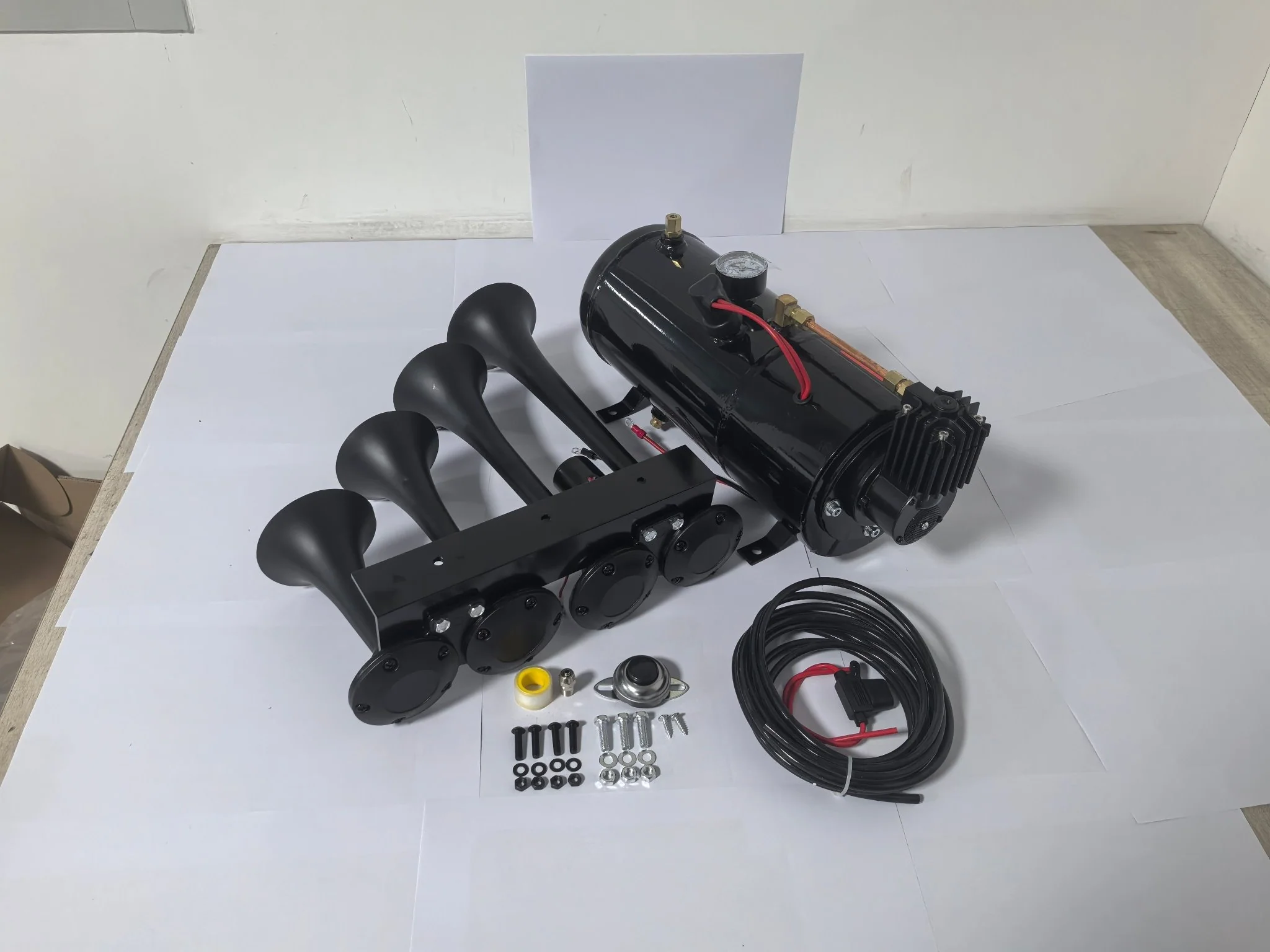 3 Liter Train Horn Kit 4 Trumpets 150 PSI Air Compressor 1 Gallon Tank TH3154 - Image 4