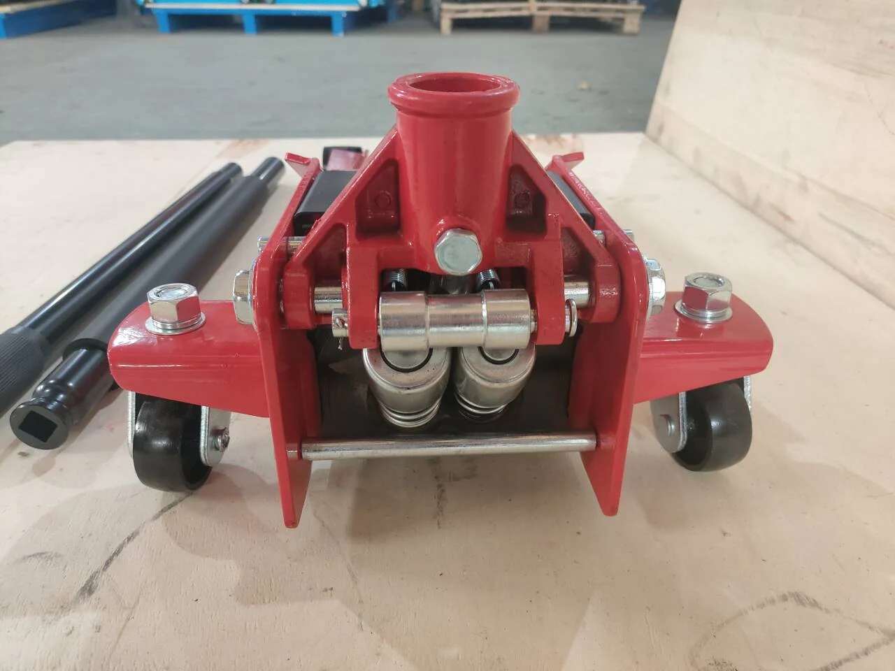 3-Ton Low Profile Hydraulic Floor Jack – Heavy-Duty Steel, 6600 LB Capacity | Model: 6KLPJ - Image 3
