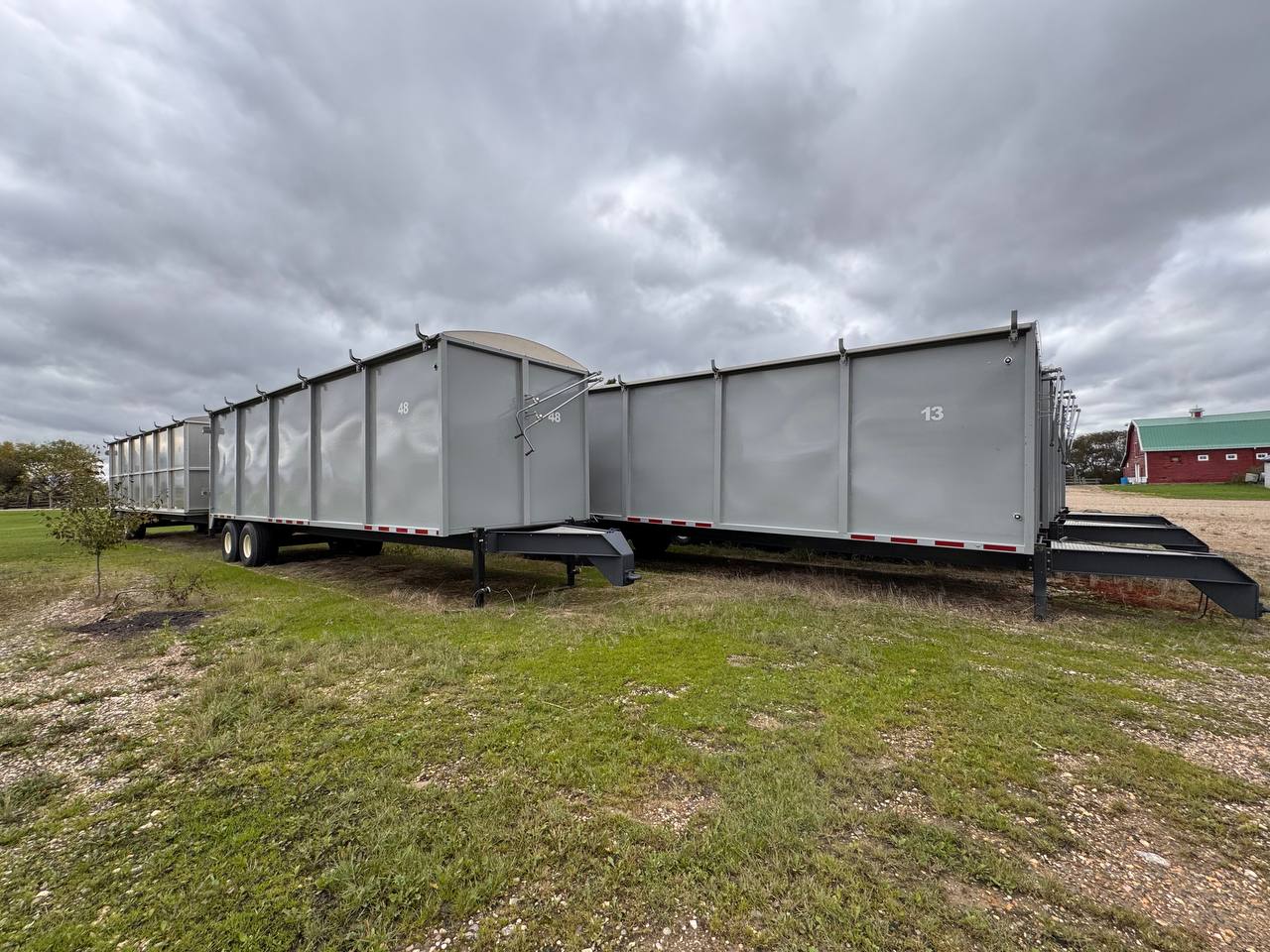 30 ft Drying Cube Silage Wagon – Forage & Silage Wagon with Aeration Floor - Image 5