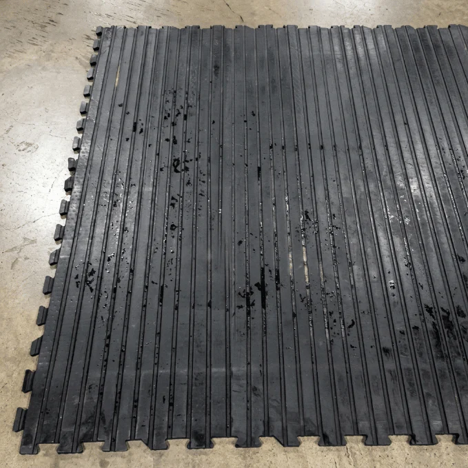 4' x 6' Heavy-Duty Rubber Floor Mat – Gym, Garage, Workshop & Horse Stall Flooring - Image 2