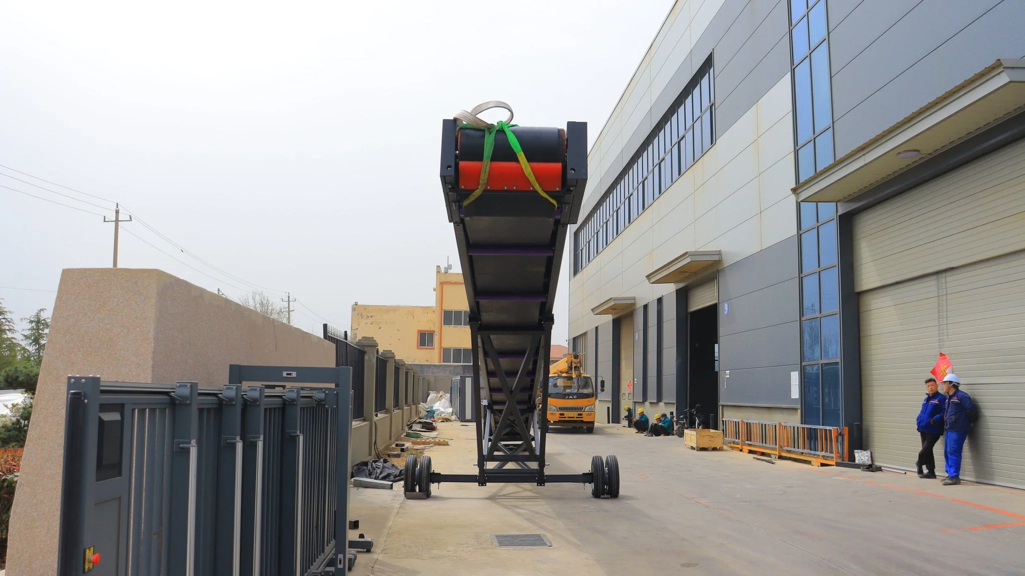 30 x 60 FT Heavy Duty Stacking Conveyor for Mining, Recycling, Aggregates SU25602 - Image 4
