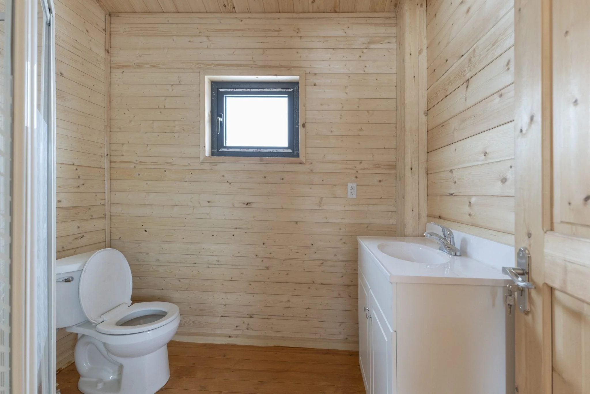 370 SQ FT Insulated Pine Log Cabin Tiny House Package – Multiple Options – Energy-Efficient Design - Image 4