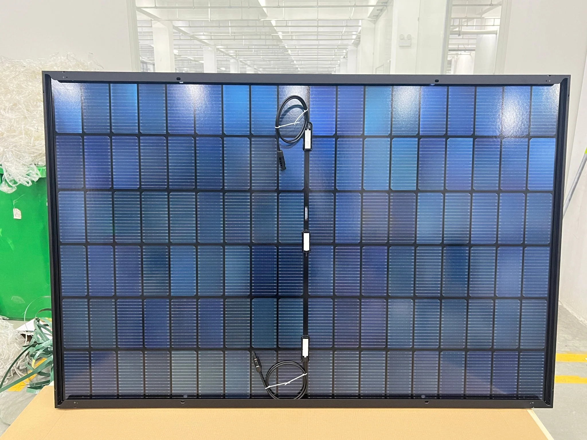 440W Bifacial Solar Panel – High-Efficiency Dual Glass All-Black Module 25404041