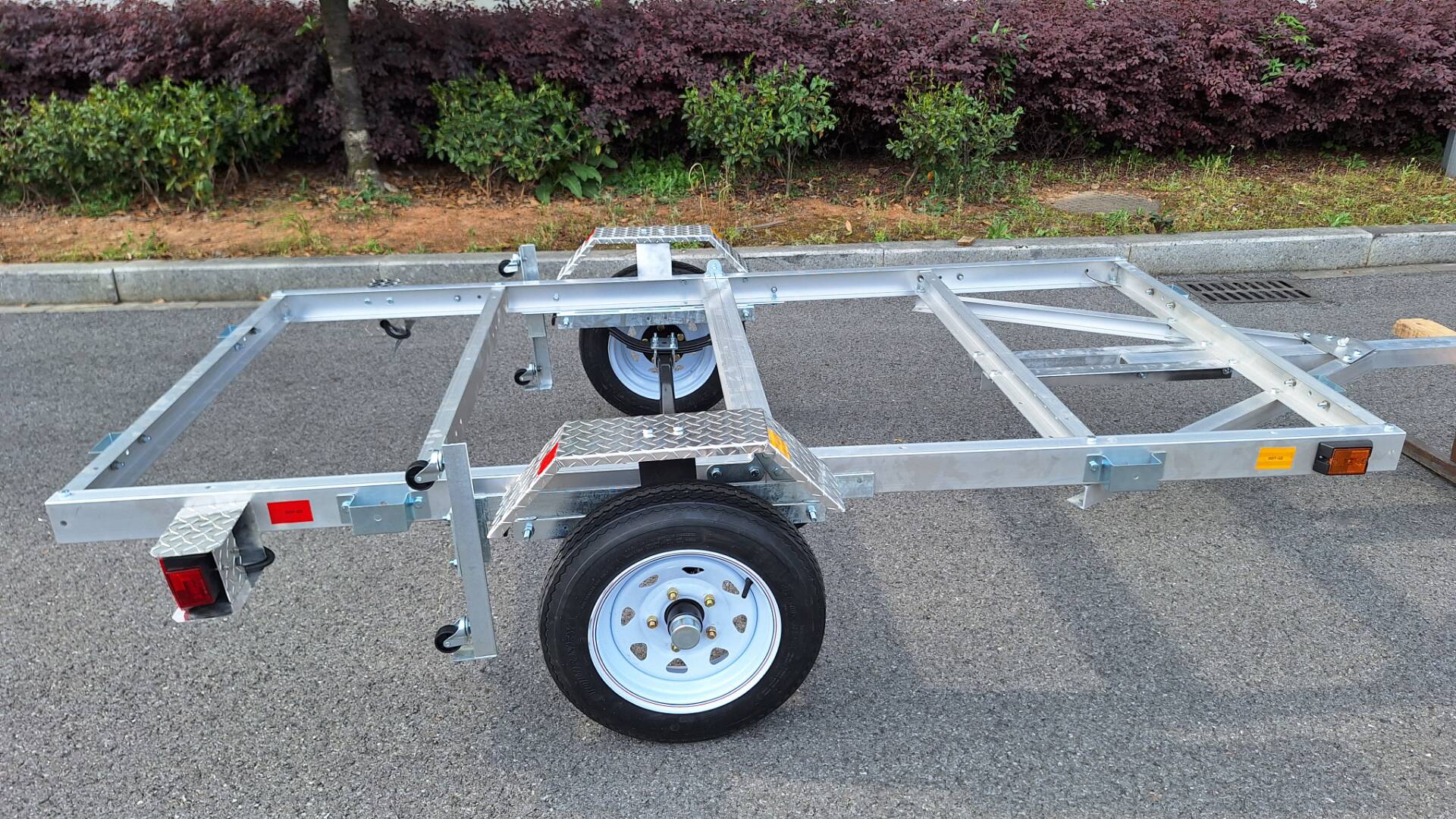 4x8 FT Folding Aluminum Utility Trailer – Lightweight, Rust-Resistant ATV Hauler | 1400 LB GVWR | Model 90158AL1 - Image 10