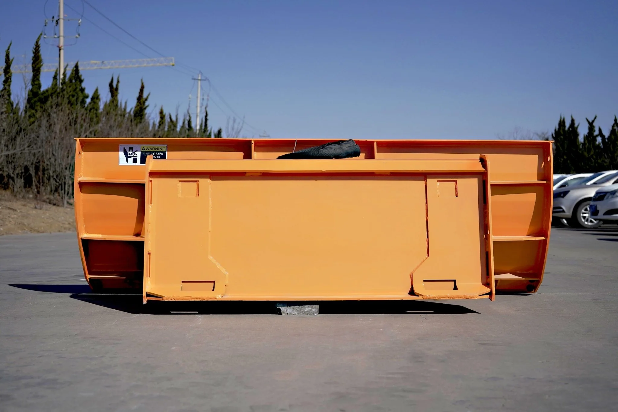 72" Hydraulic Dozer Blade / Snow Plow – Heavy-Duty Steel Blade with 22° Hydraulic Angle SU721595 - Image 5