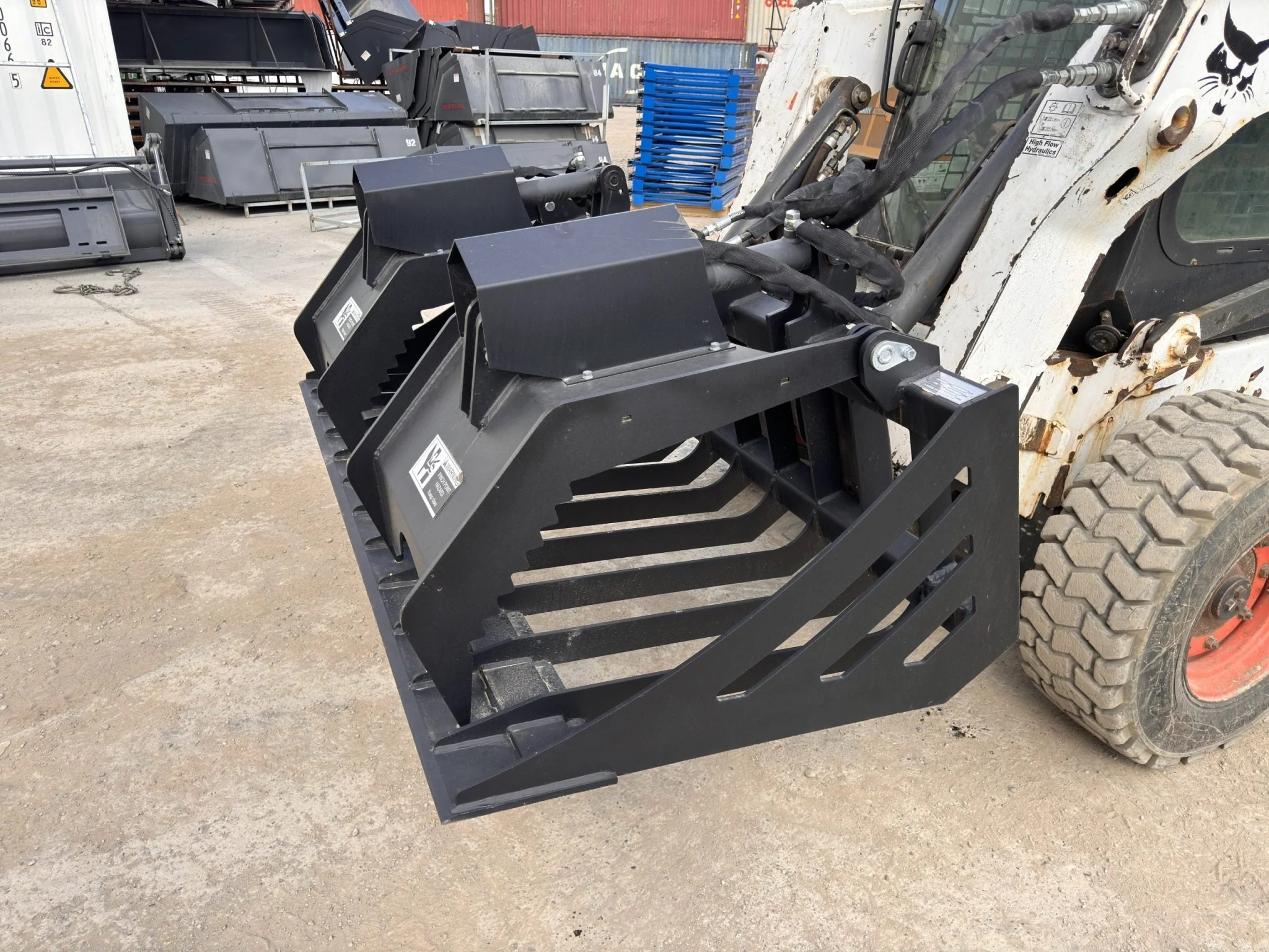 72" Skid Steer Rock Grapple Bucket – Heavy-Duty Hydraulic | SU72RGB - Image 16