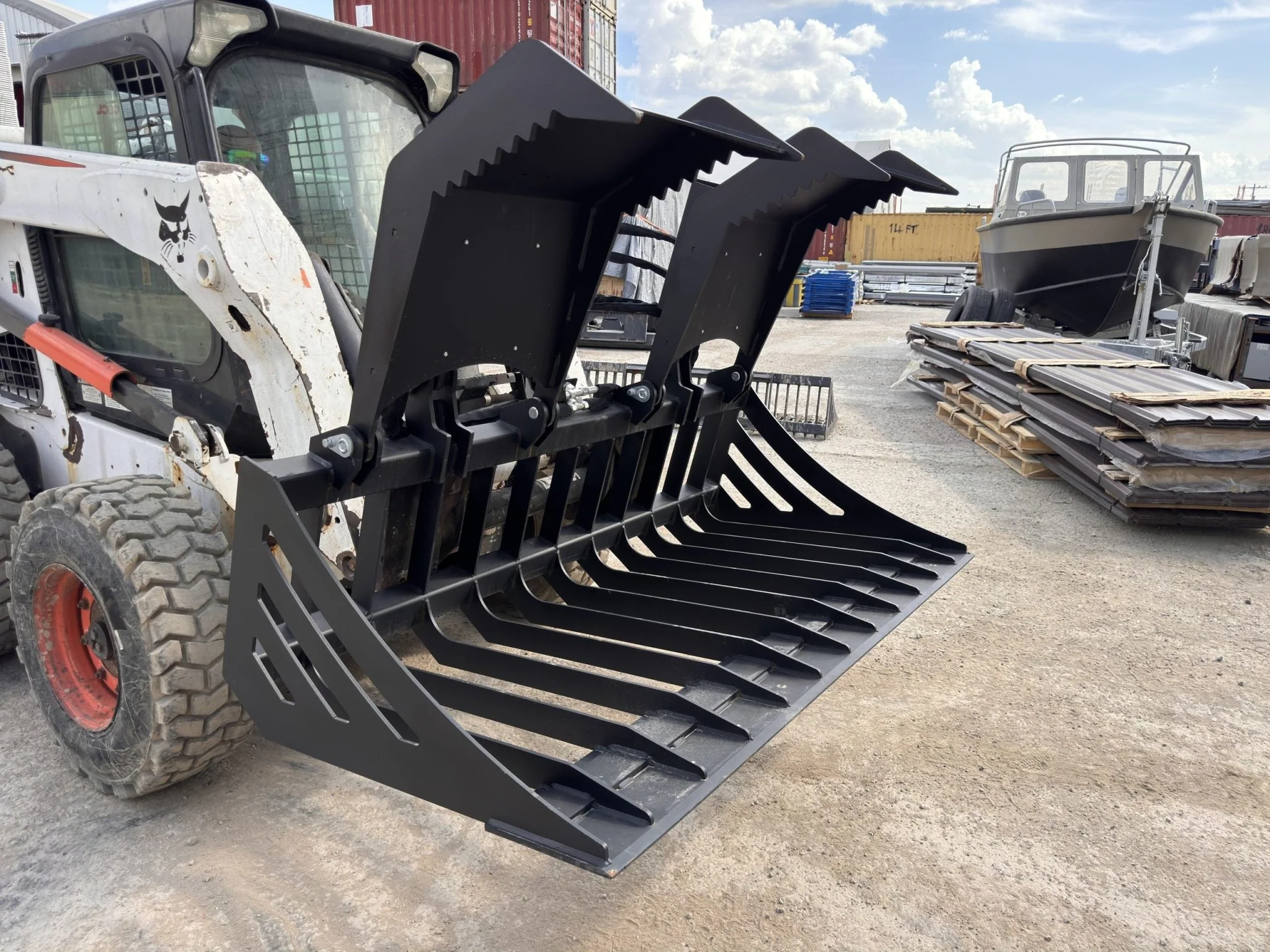 72" Skid Steer Rock Grapple Bucket – Heavy-Duty Hydraulic | SU72RGB - Image 2