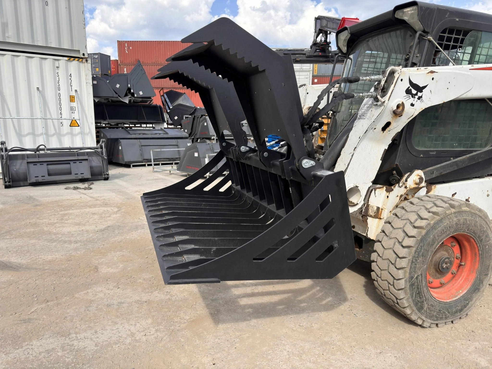 72" Skid Steer Rock Grapple Bucket – Heavy-Duty Hydraulic | SU72RGB - Image 28
