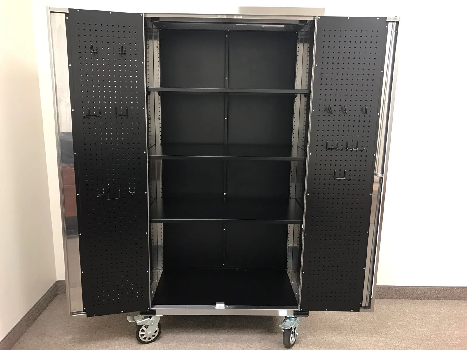 72" Stainless Steel Rolling Cabinet – Heavy-Duty Lockable Storage | 72SSC - Image 4