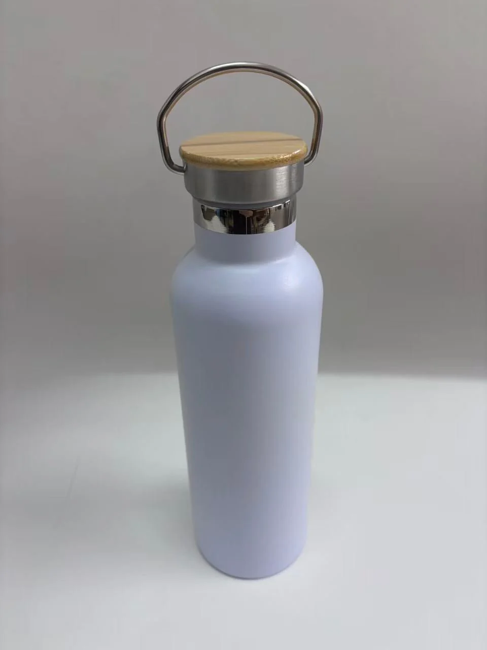 750ml Stainless Steel Water Bottle with Bamboo Lid & Carry Handle Vacuum Insulated White Black BWT75