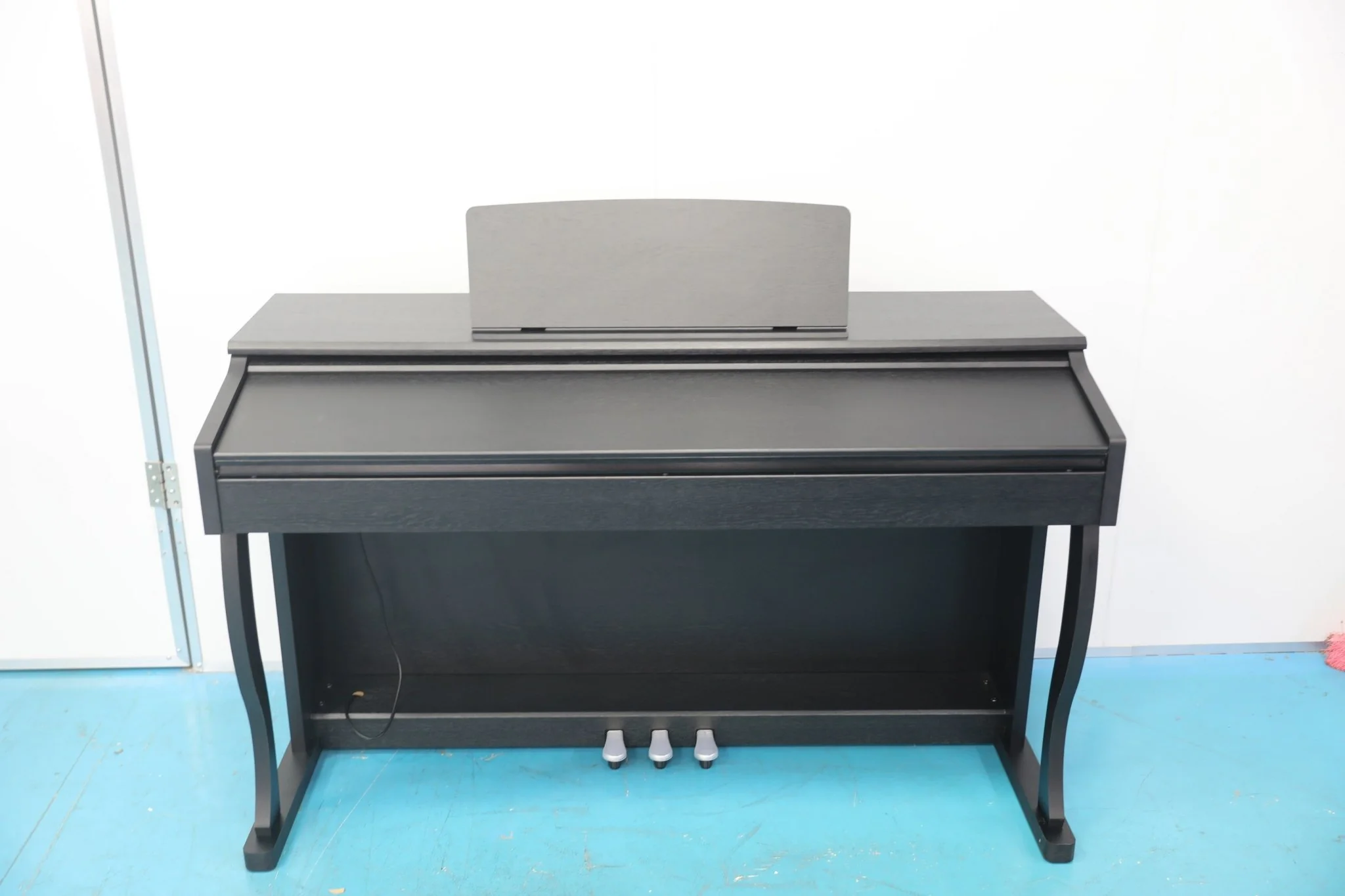 88-Key Hammer Action Digital Piano – 1211 Tones, 200 Rhythms, USB-MIDI, 40W Speakers DP88HA - Image 2