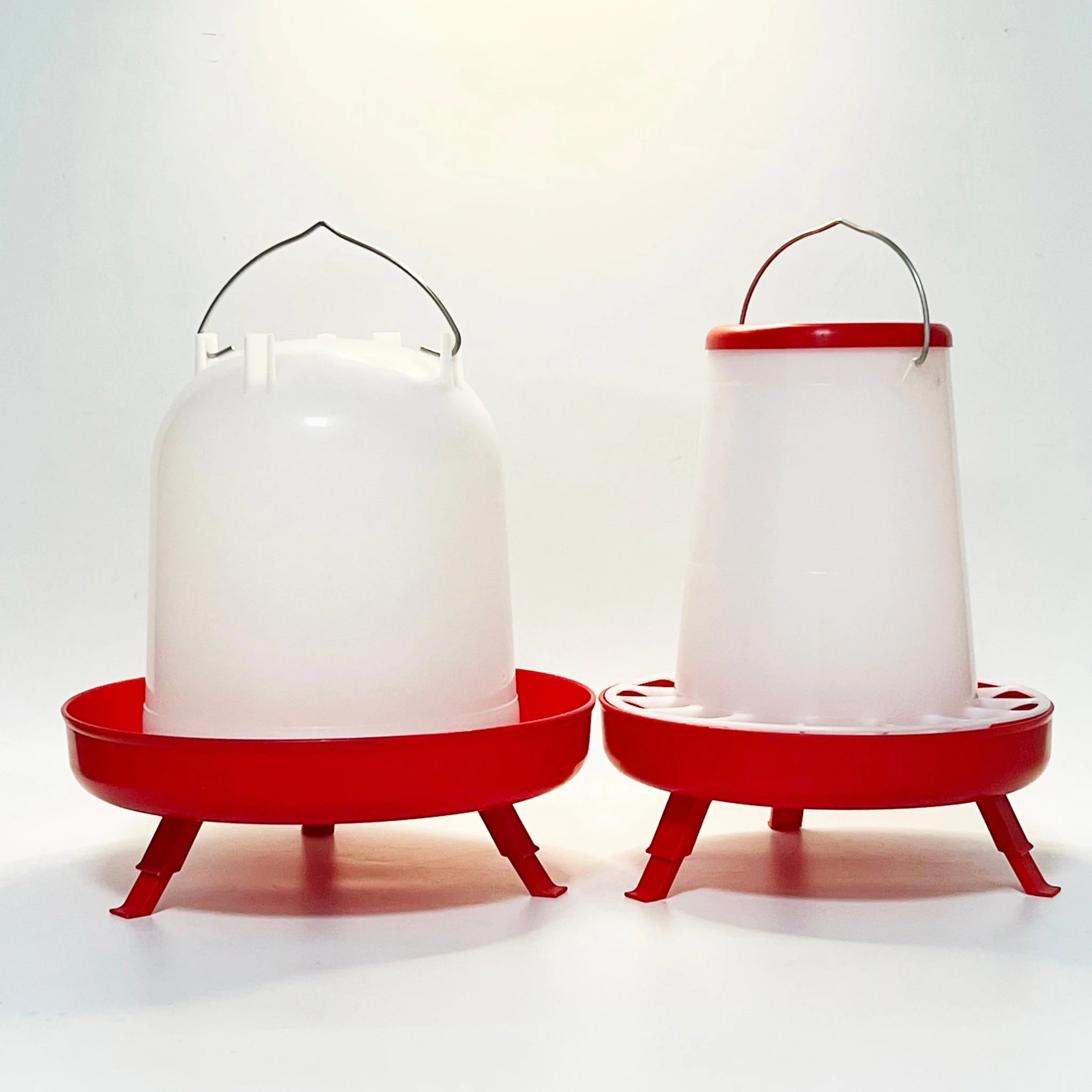8L Poultry Drinker Or 5kg Poultry Feeder Poultry Drinker or Feeder with Legs Elevated Chicken System 10258LD - Image 3