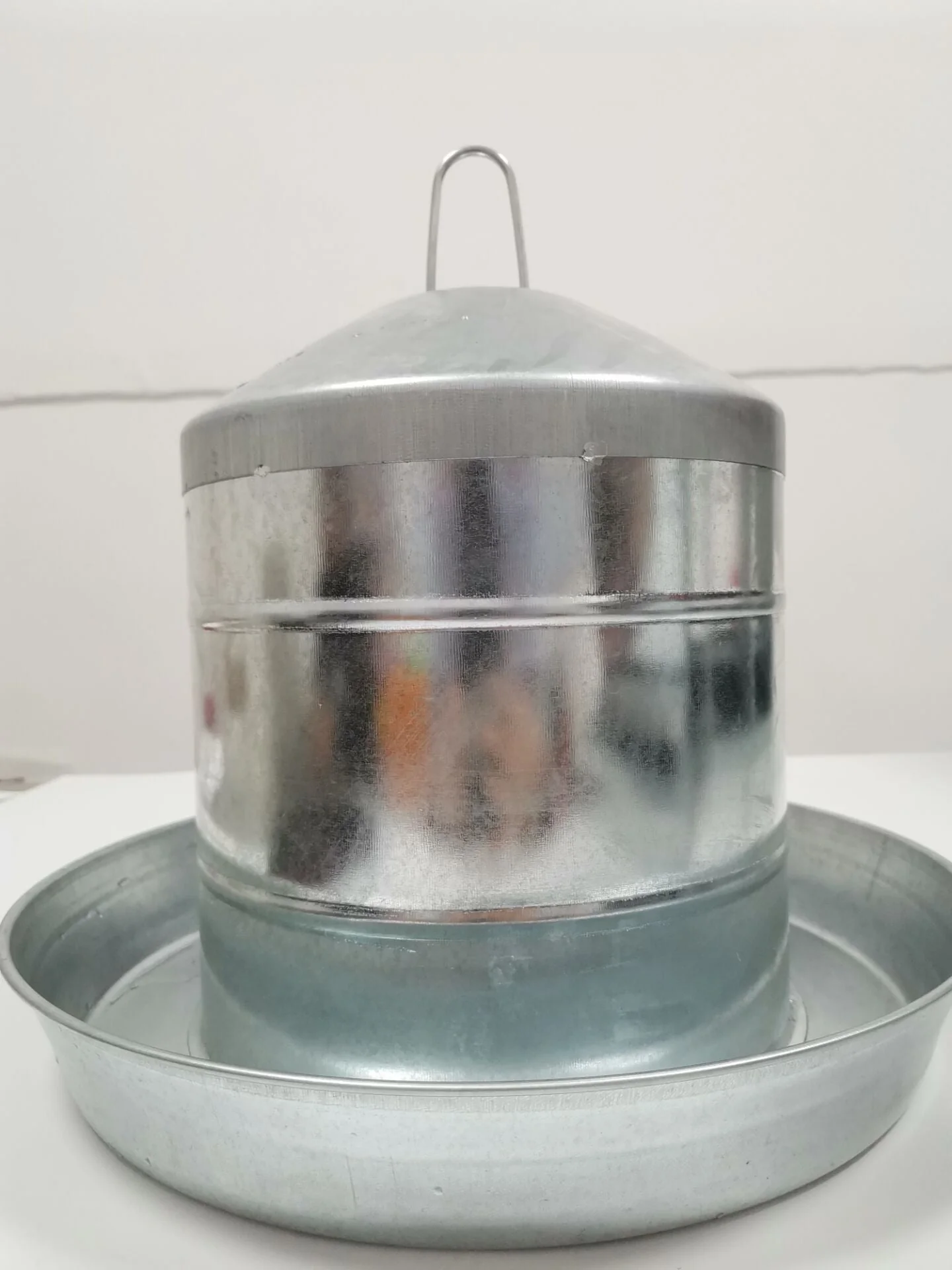 9 Liter Galvanized Metal Chicken Drinker Hanging Poultry Waterer 4909C