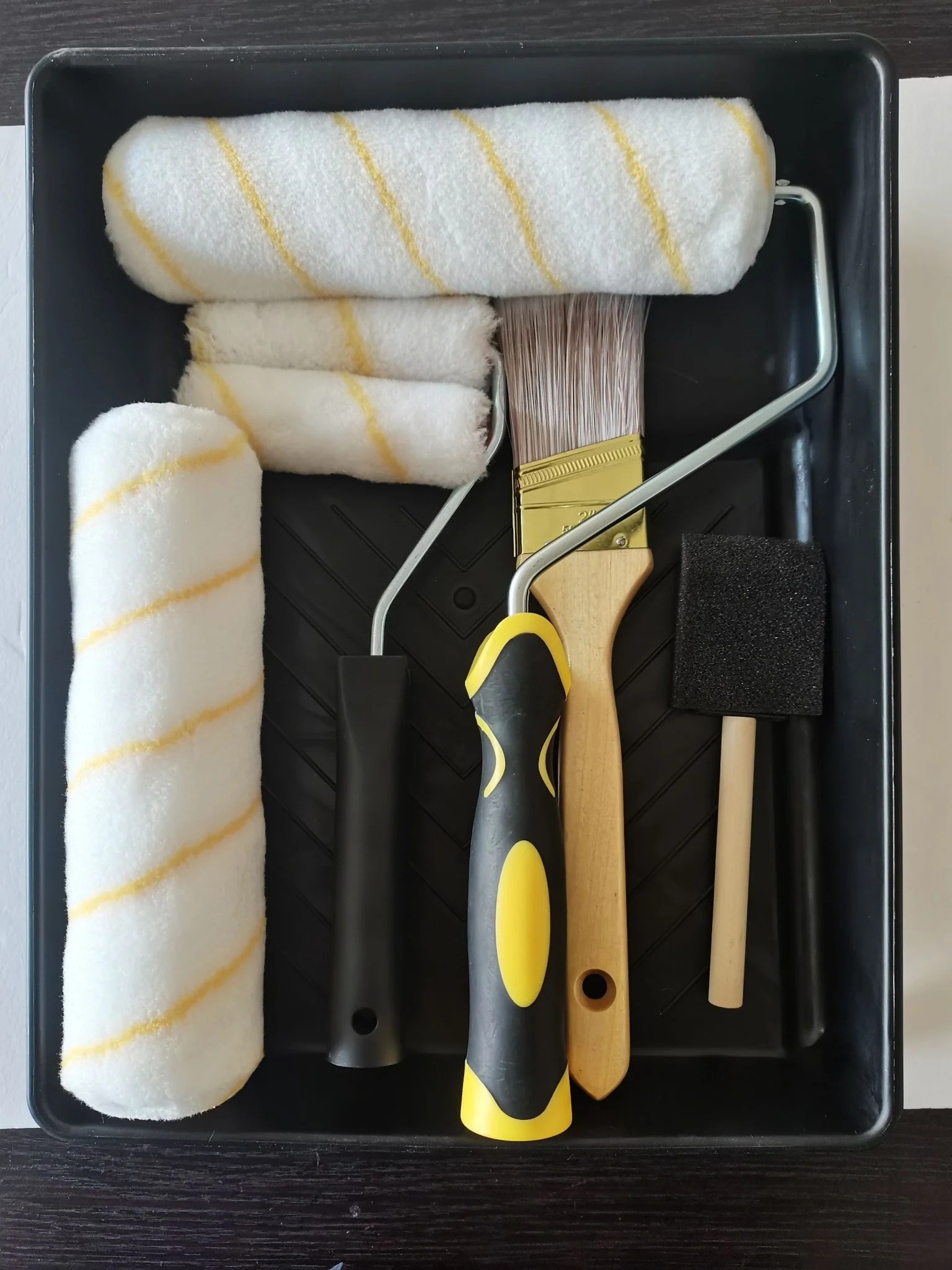 9-Piece Paint Roller Tray Set with Brushes & Rollers – Complete Painting Kit for DIY & Professional Use PRTS009
