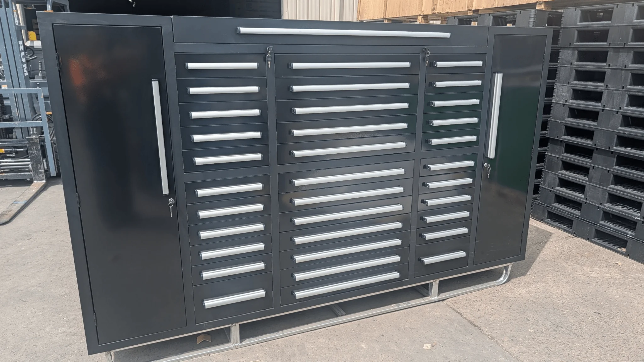 9 FT Workbench – 34-Drawer Heavy-Duty Tool Storage Station | 9FT34D2L - Image 6