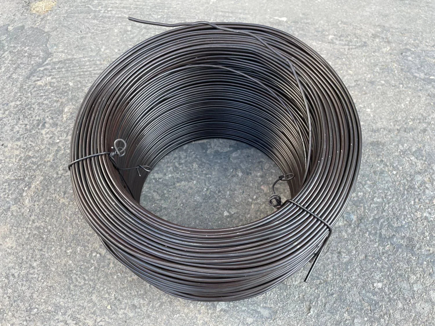 Automatic Baling Wire — 11 Gauge Black Annealed Steel, 2600 ft Roll | High-Tensile Wire for Baling Machines