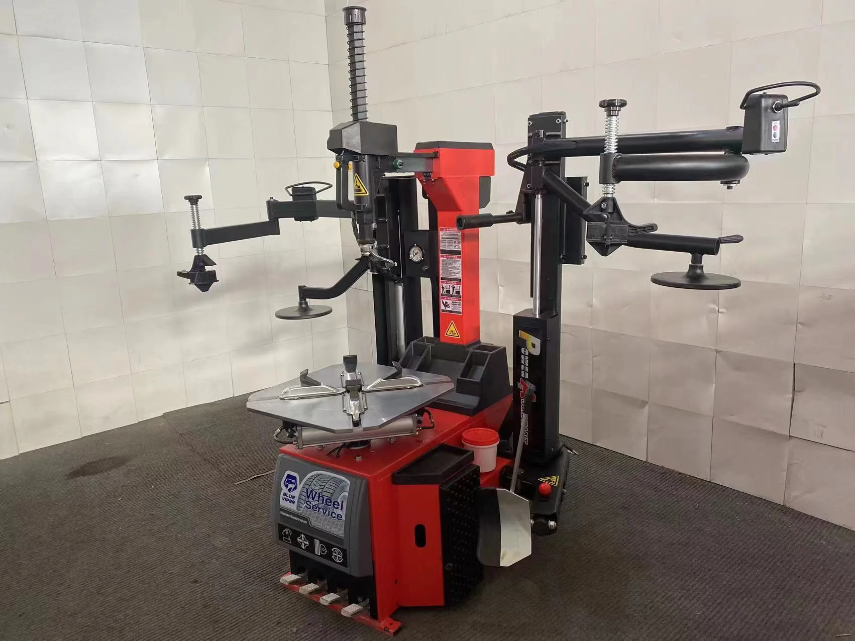 Blue Viper FT800 Automatic Tire Changer – Dual Assist Arms, Air Blast, 28.5" Clamp | SKU: FT800 - Image 2