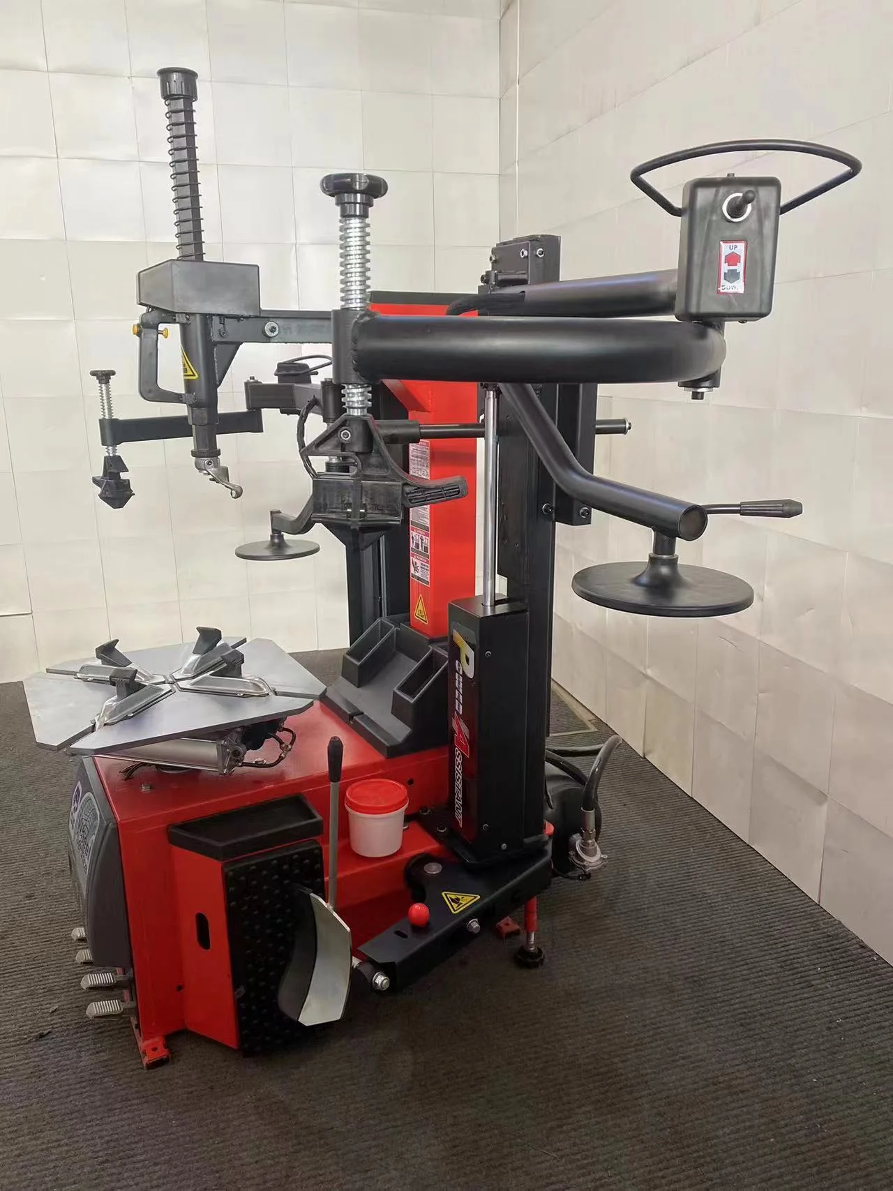 Blue Viper FT800 Automatic Tire Changer – Dual Assist Arms, Air Blast, 28.5" Clamp | SKU: FT800 - Image 3