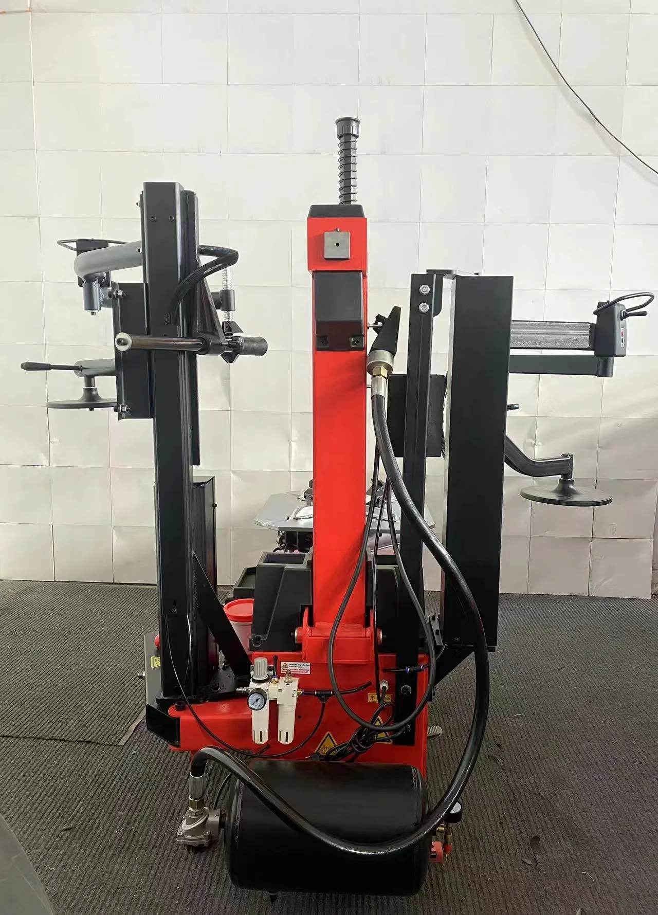 Blue Viper FT800 Automatic Tire Changer – Dual Assist Arms, Air Blast, 28.5" Clamp | SKU: FT800 - Image 7