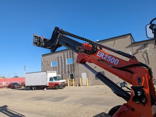 CAN LIFT ERT2500U 4WD Telehandler Wheel Loader | Perkins Engine & Heated Cab | SKU ERT2500 - Image 7
