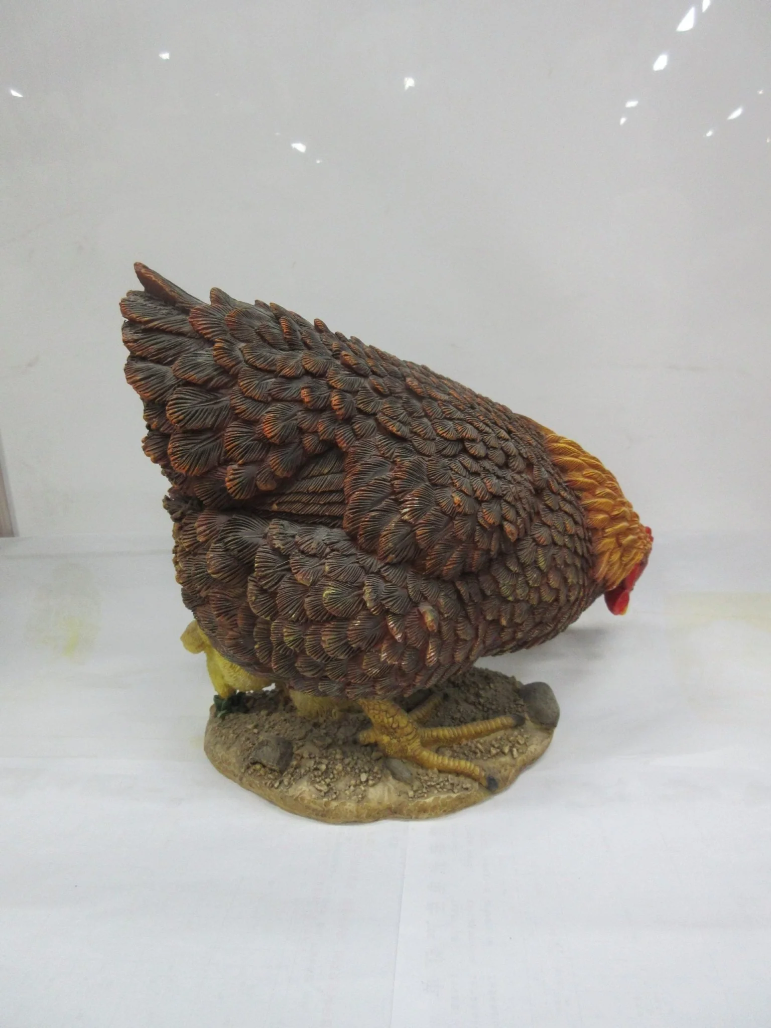 Garden Decoration Chicken Hen & Chicks Statue – Lifelike Resin Sculpture (SKU: 44295205) - Image 3