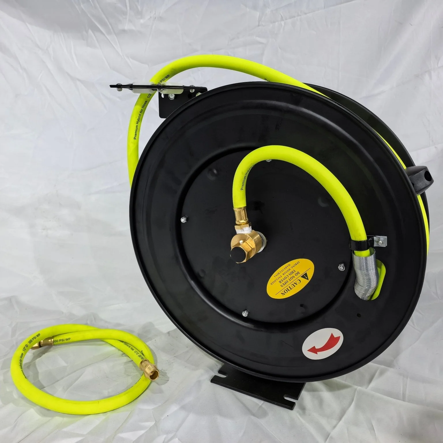 Cold Weather Air Hose Reel – Hybrid 1/2” Retractable Hose Reel for Garage, Shop, or Industrial Use - Image 3
