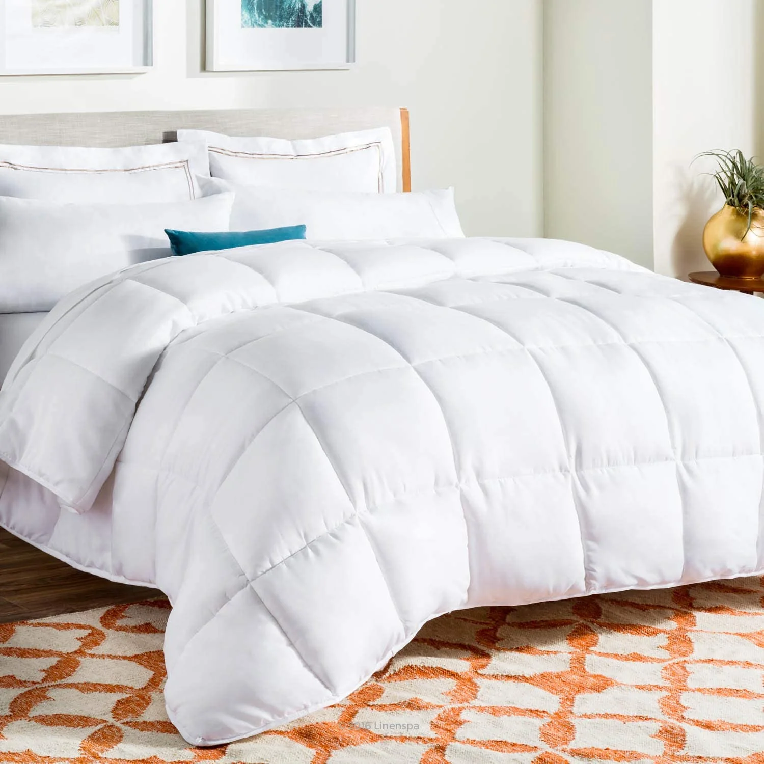Down Alternative Microfiber Comforter – White, All-Season, Queen & King Sizes - Image 3