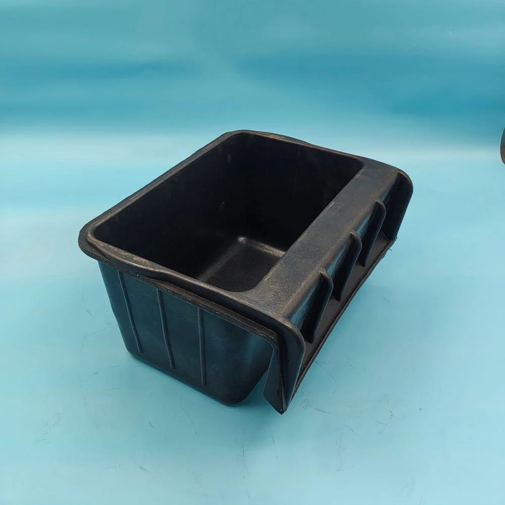 Durable Rubber & Plastic Animal Buckets, Feeders & Waterers – Multiple Sizes for Livestock & Horses - Image 12