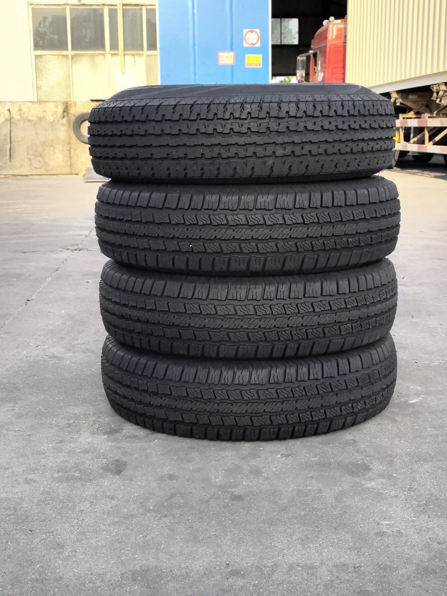 Economy Series 10-Ply Trailer Tires – Reliable & Affordable Performance - Image 4