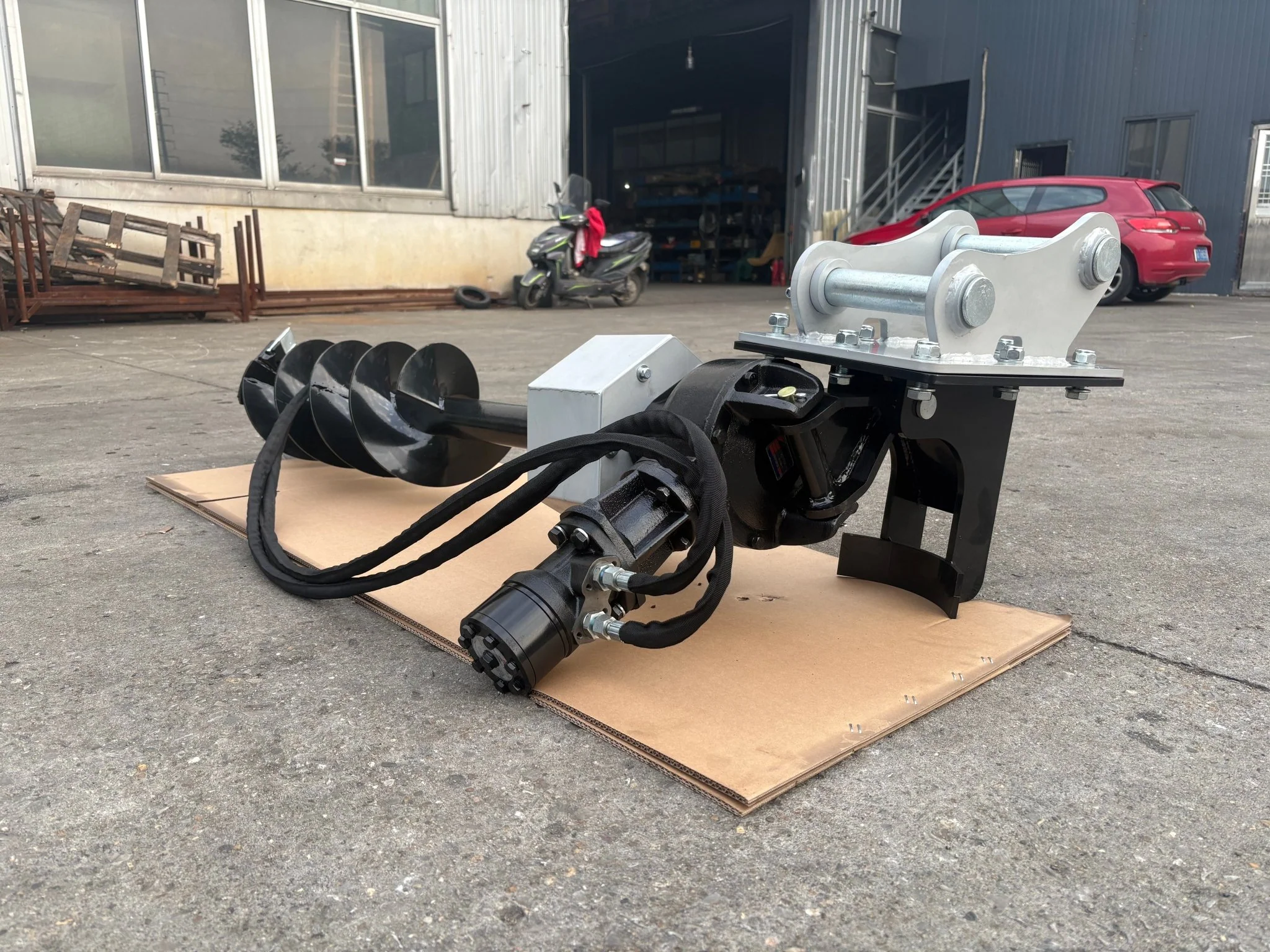 Excavator Post Hole Digger – Hydraulic 10″ Auger Attachment HEPD - Image 4