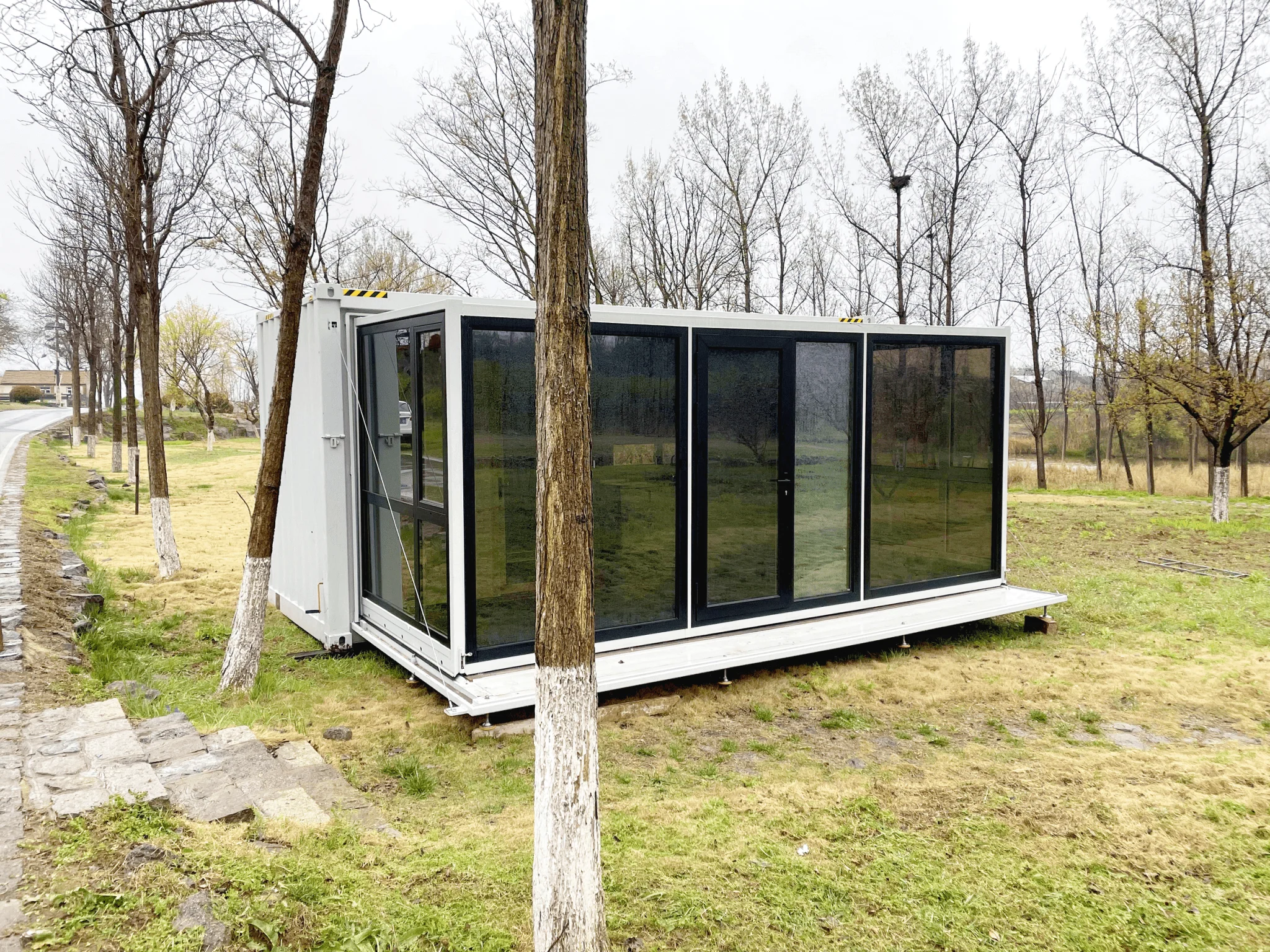 Expandable 20FT Glass Container Home – Modern High Cube Prefab Unit with Kitchen & Bath, SKU: 25440112 - Image 4