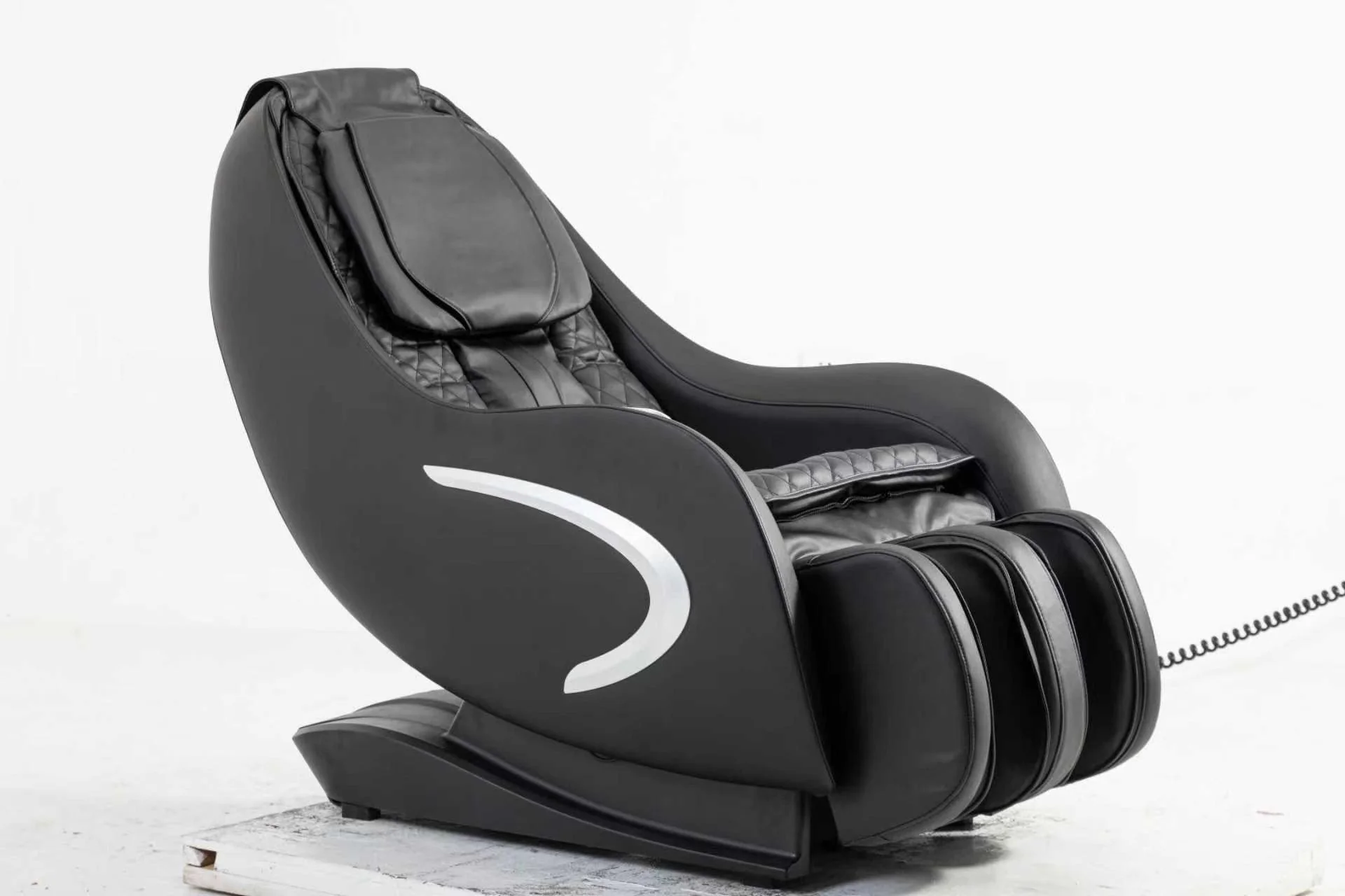 Full Body SL-Track Zero Gravity Massage Chair with Heat, Bluetooth & LED Touch Screen – MC110