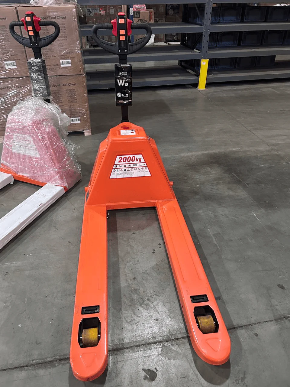 Full Electric Pallet Truck 2000kg Walkie Type 685mm Fork Width Warehouse Jack NPT20C - Image 2