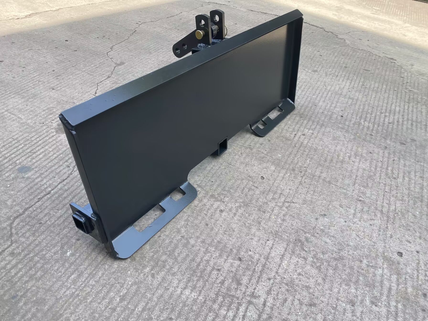 Heavy-Duty 3-Point Skid Steer Adapter Plate – Universal Quick Attach for Tractors & Loaders - Image 2
