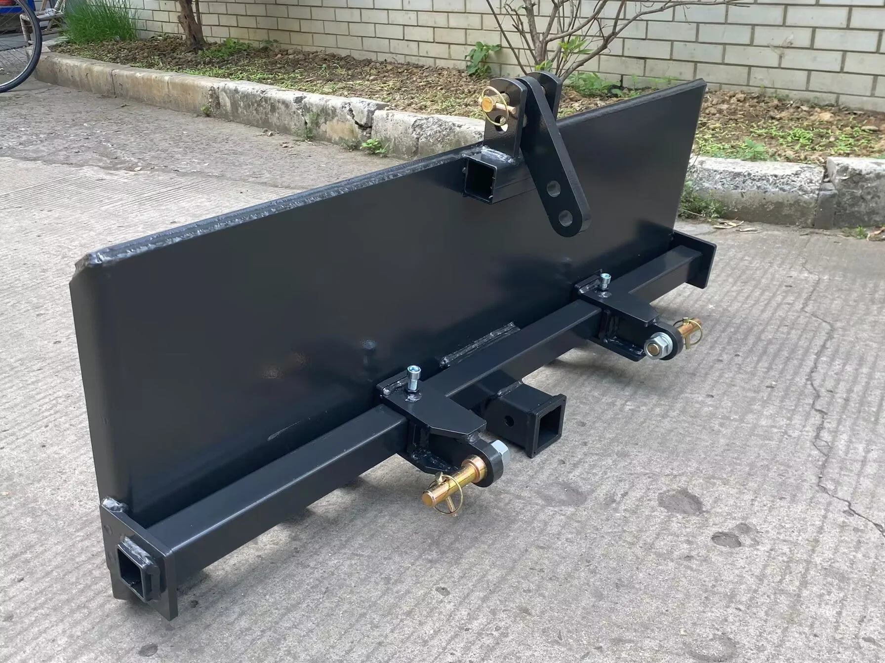 Heavy-Duty 3-Point Skid Steer Adapter Plate – Universal Quick Attach for Tractors & Loaders - Image 9